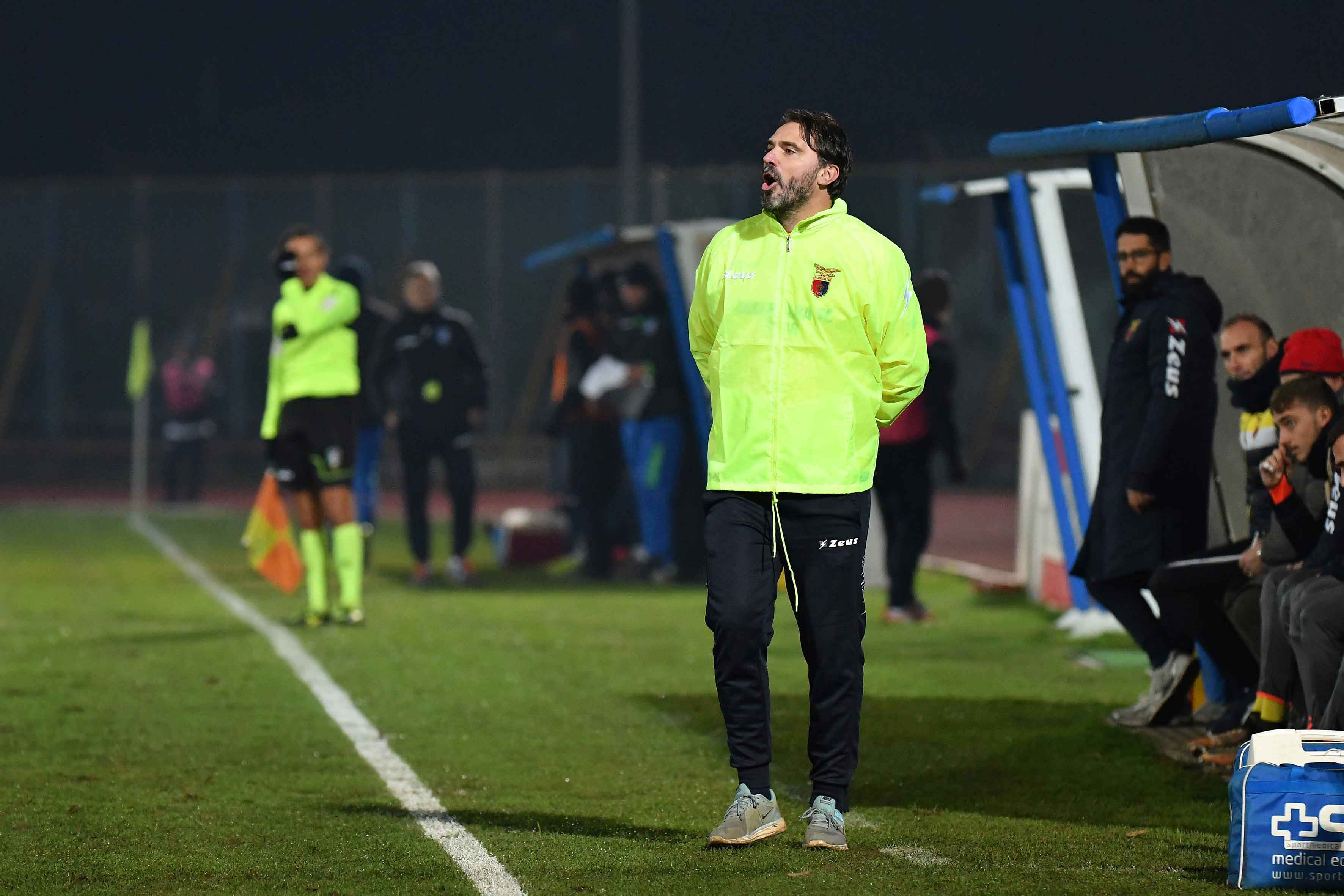 La Casertana vuole strappare punti al Matera, D’Angelo: “Non faremo barricate, domenica in campo a viso aperto”