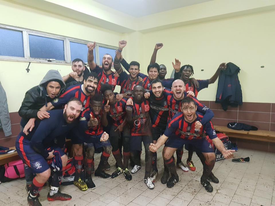 L'esultanza degli RFC Lions Ska per la vittoria sul Newell's Old Boys