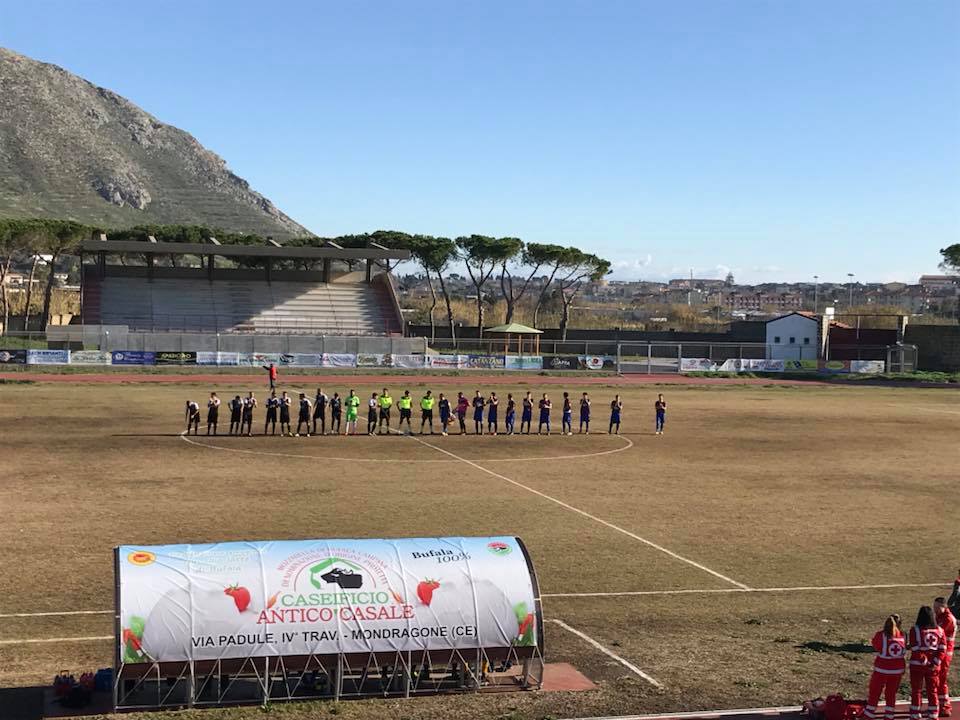 Non bastano i nuovi acquisti al Mondragone: il Barano vìola il “Conte” ma è rabbia domiziana per alcune decisioni dubbie