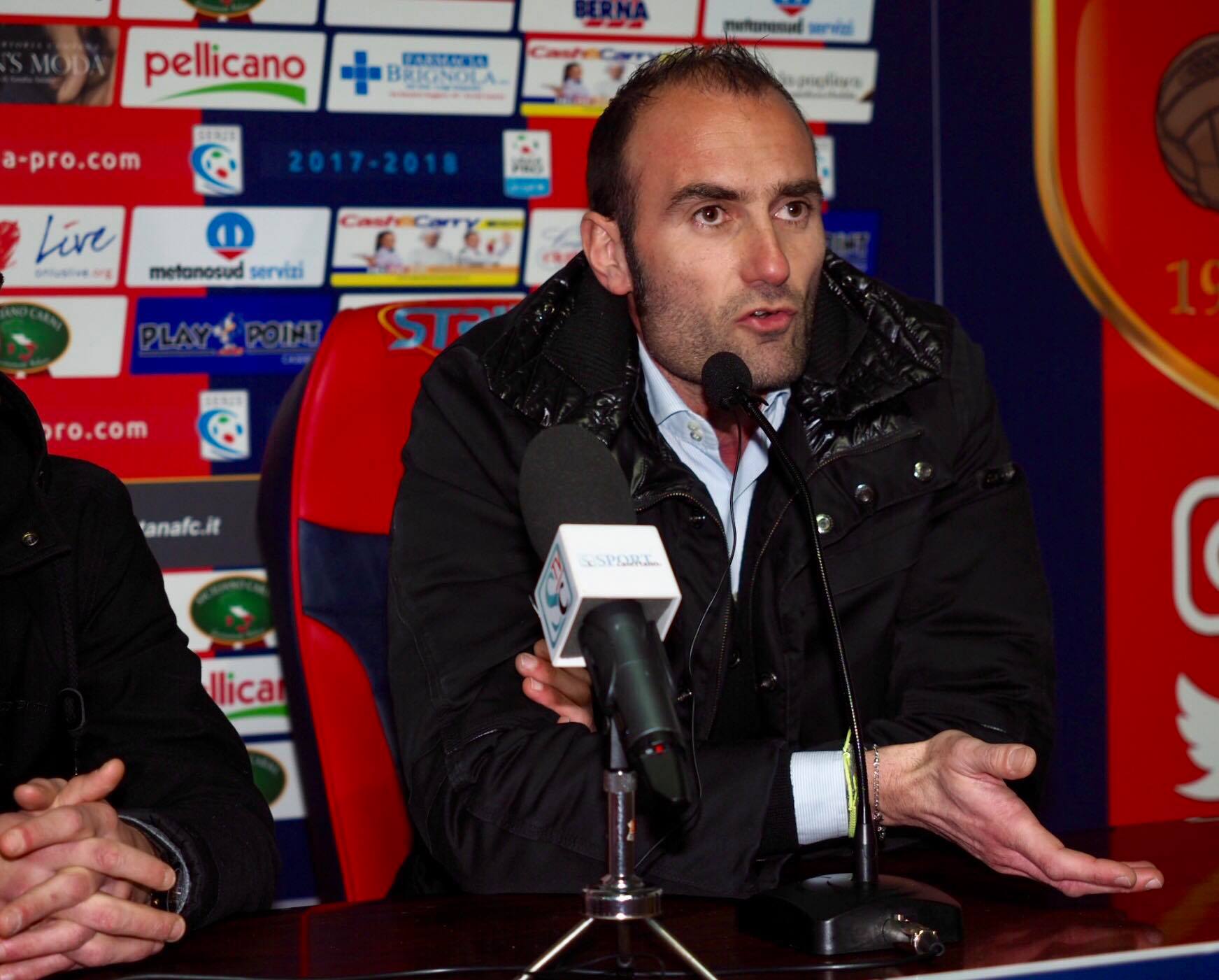 Casertana mercato in evoluzione, il team manager Russo: “Restiamo vigili senza trascurare il bilancio. Meola? Vi dico perchè non è ancora tesserabile”