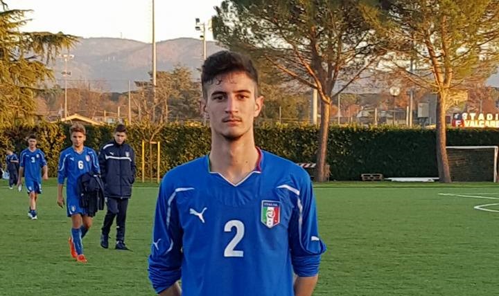Francesco Giuseppe Casella con la maglia della Nazionale