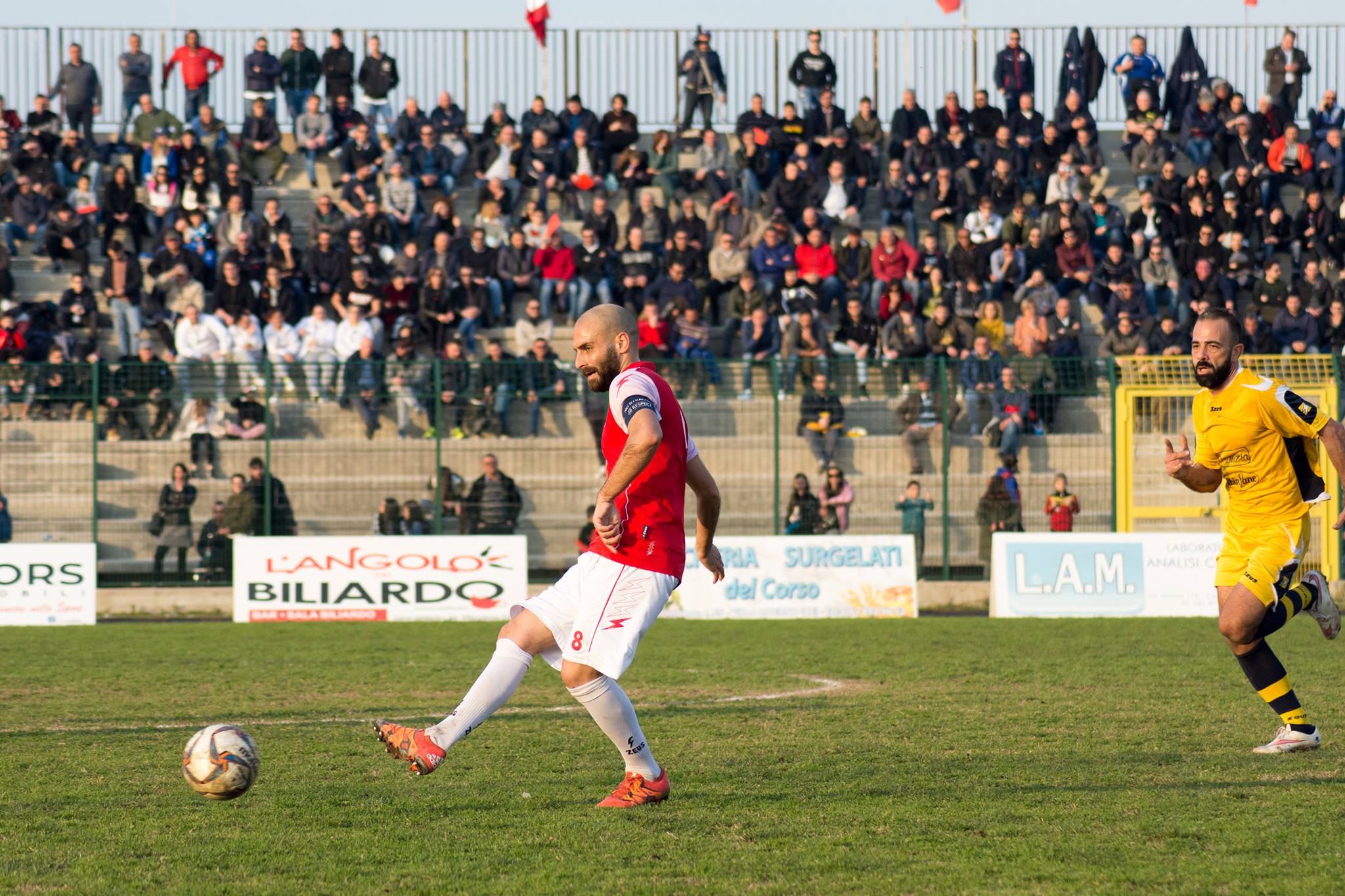 Villa Literno, il capitano Russo fa chiarezza: “Nessuno screzio con De Stefano, non ho risposto alle sue offese pesanti. Mi ha chiamato ma aspetto le scuse pubblicamente per me e la società”