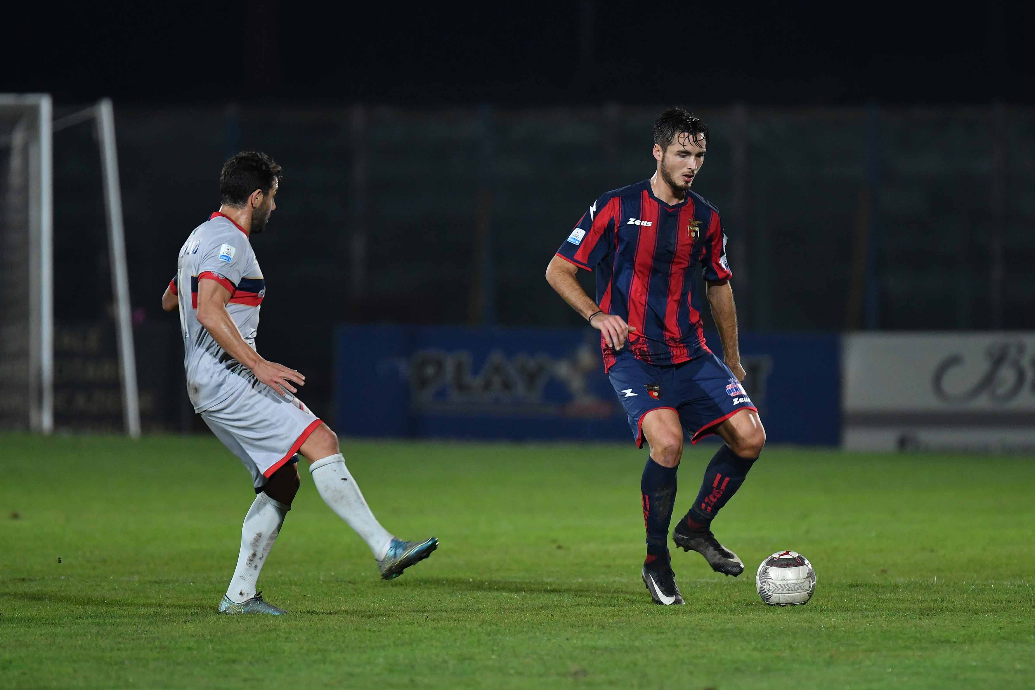 Casertana, ora Pinna è più lontano. Martone tenta l’assalto ad un altro terzino e blinda Lorenzini