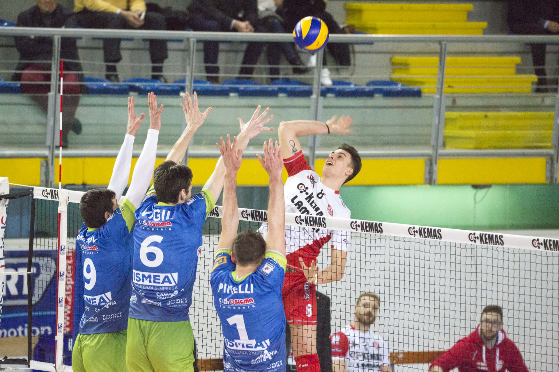 La Sigma Aversa si arrende 3-0 al Santa Croce: i normanni ufficialmente nella Poule B