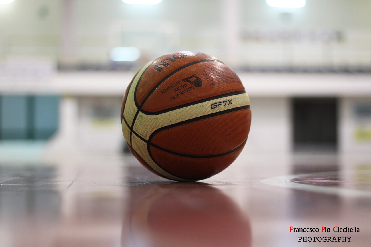 Il San Michele Maddaloni battuto nel derby con i Cedri a fil di sirena ma la società punta l’indice contro l’arbitraggio