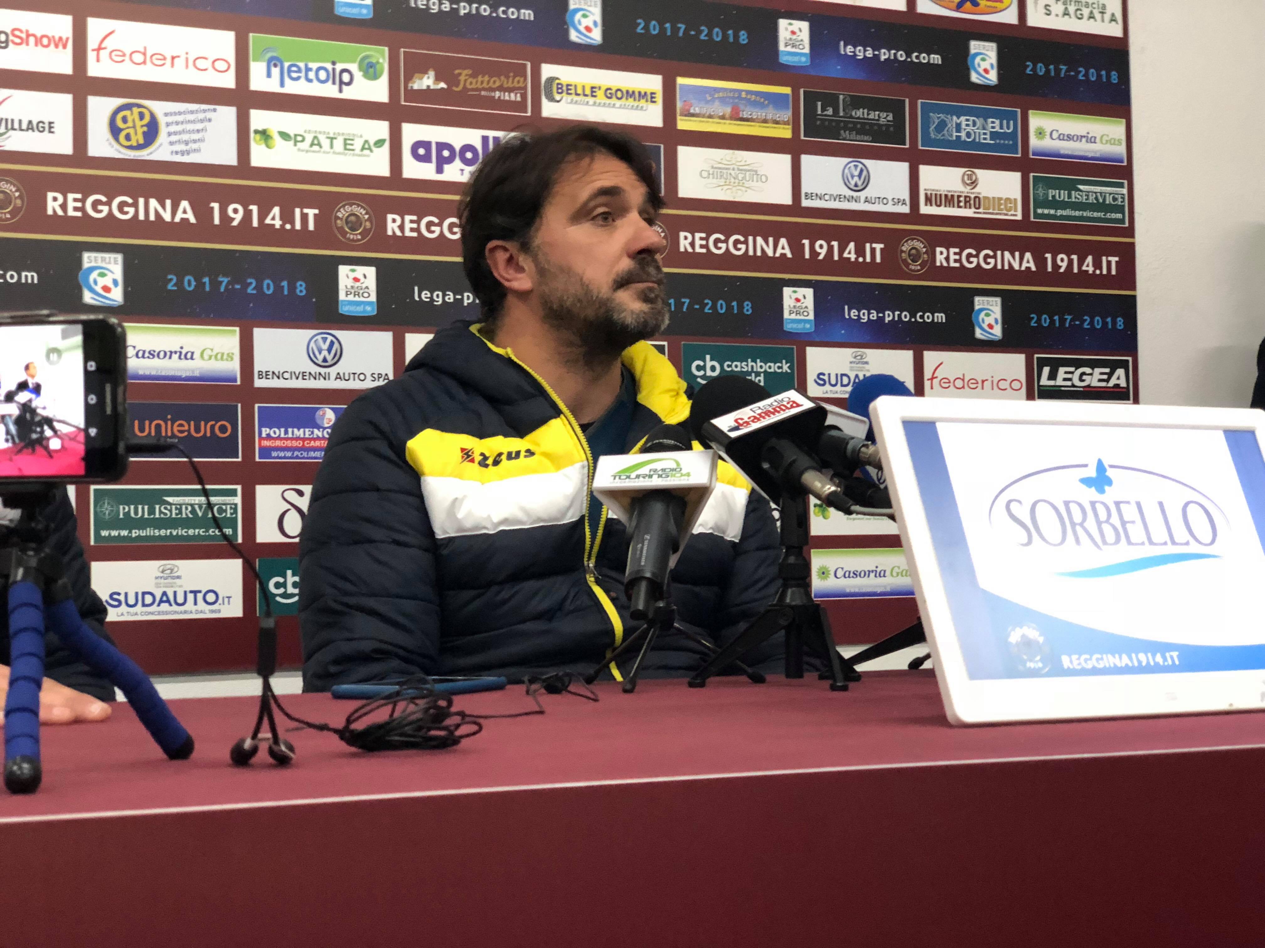 Casertana opaca e in vena di regali, D’Angelo: “Ai ragazzi non posso dire nulla. Irregolare il loro vantaggio”