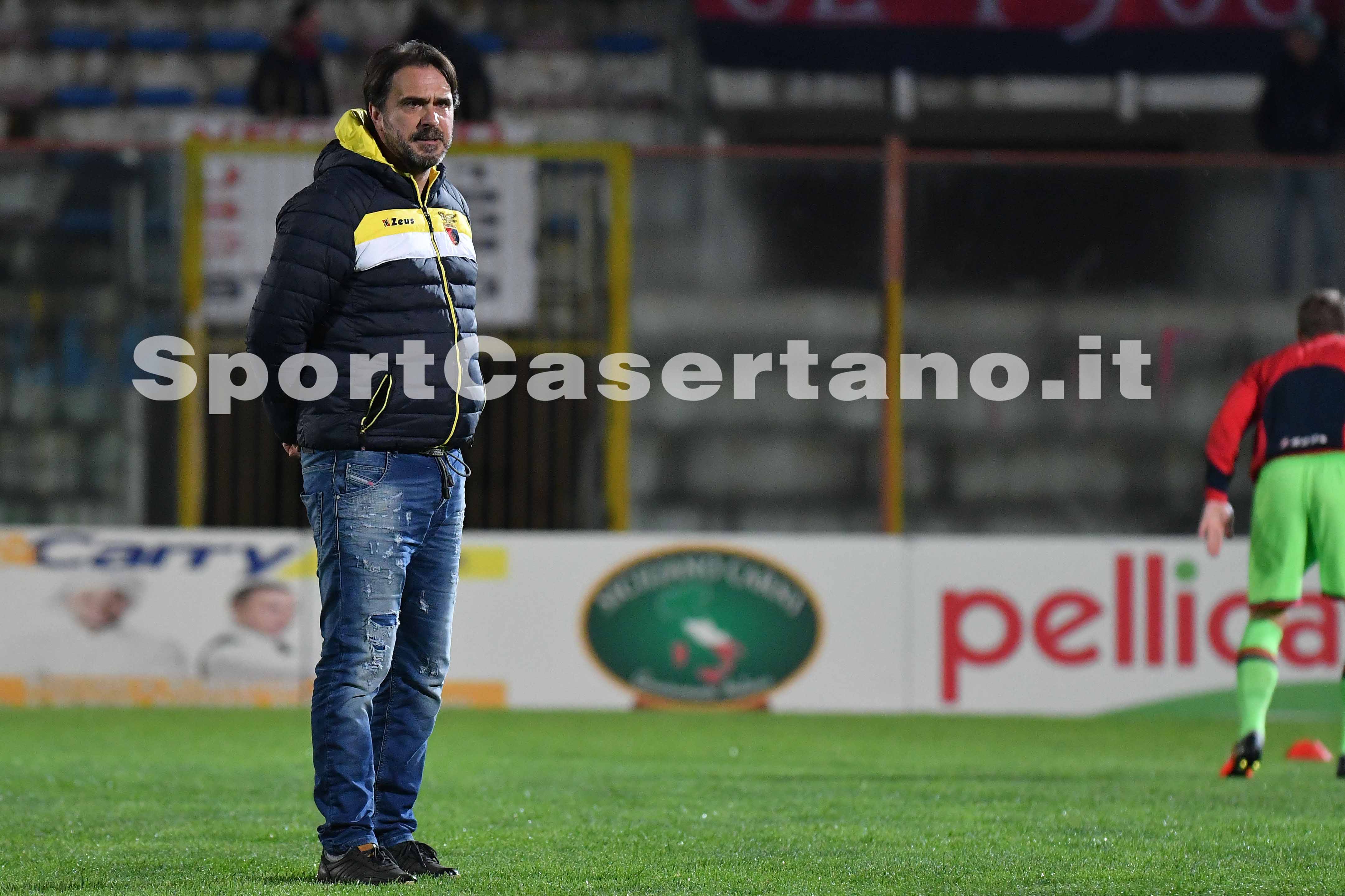 Le formazioni ufficiali di Casertana-Fondi: una novità per i padroni di casa. Sanderra ne cambia tre