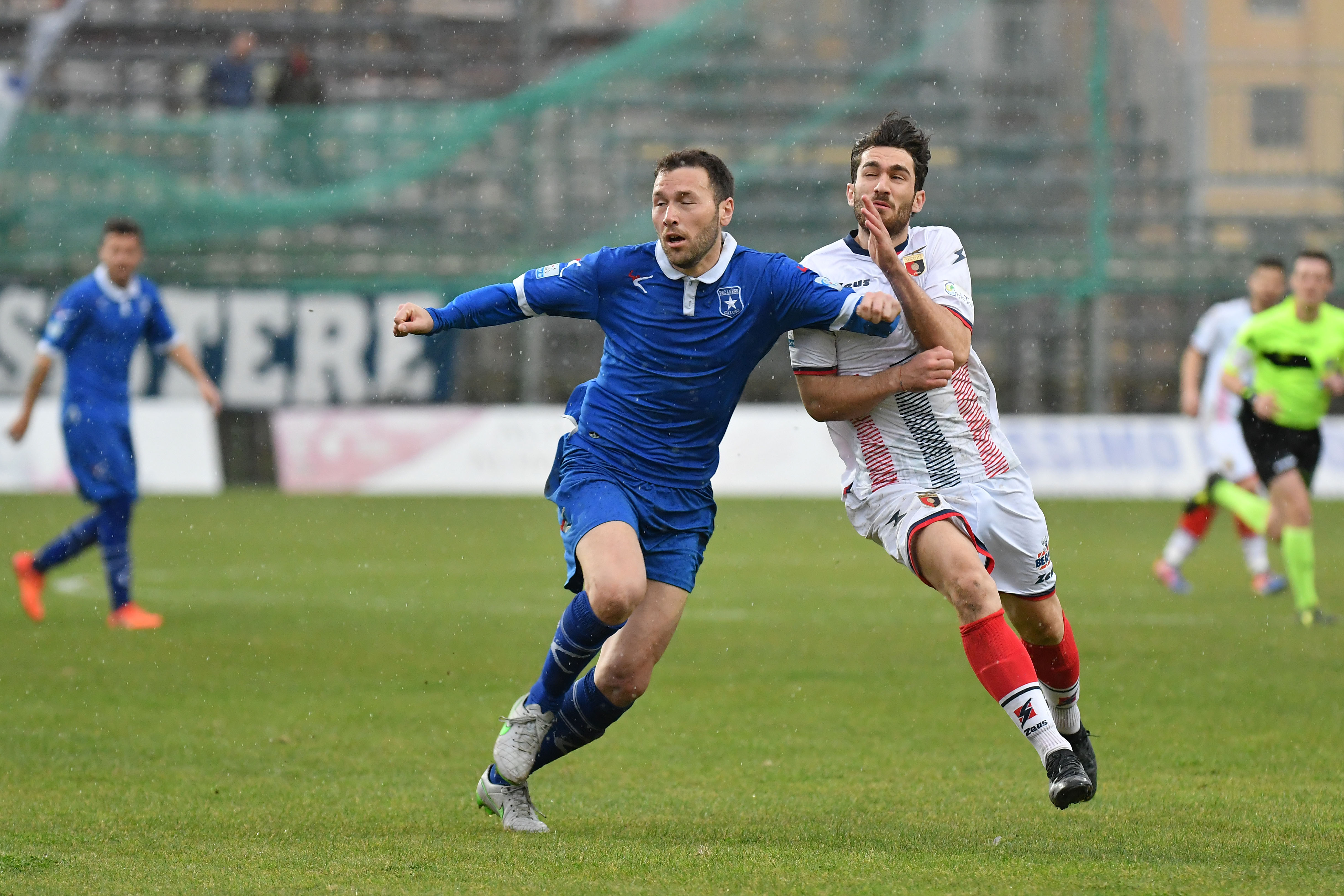 Pinna salva la Casertana nel derby e inguaia la Paganese