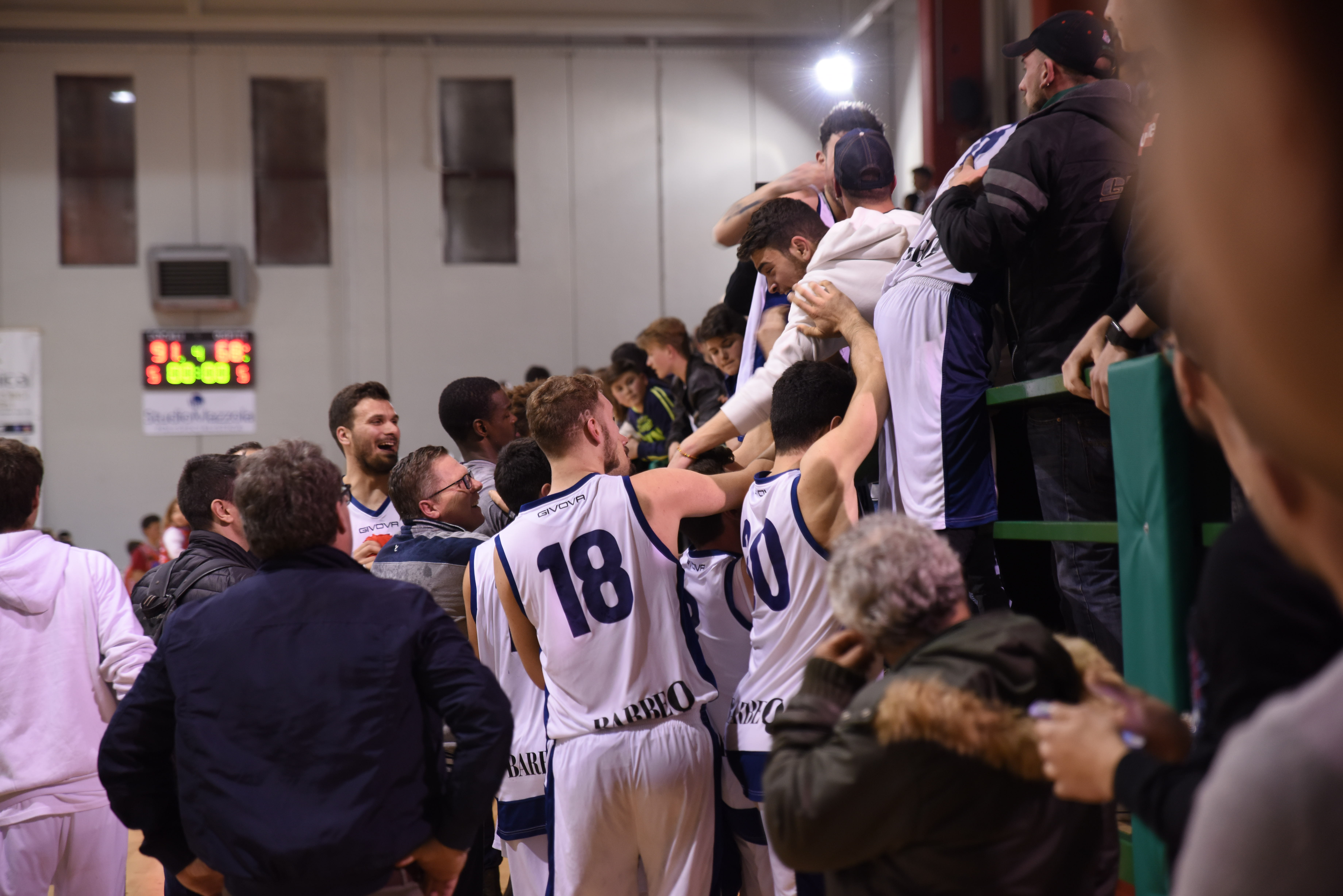 Il Cedri San Nicola strapazza Angri e alza al cielo la Coppa Compania