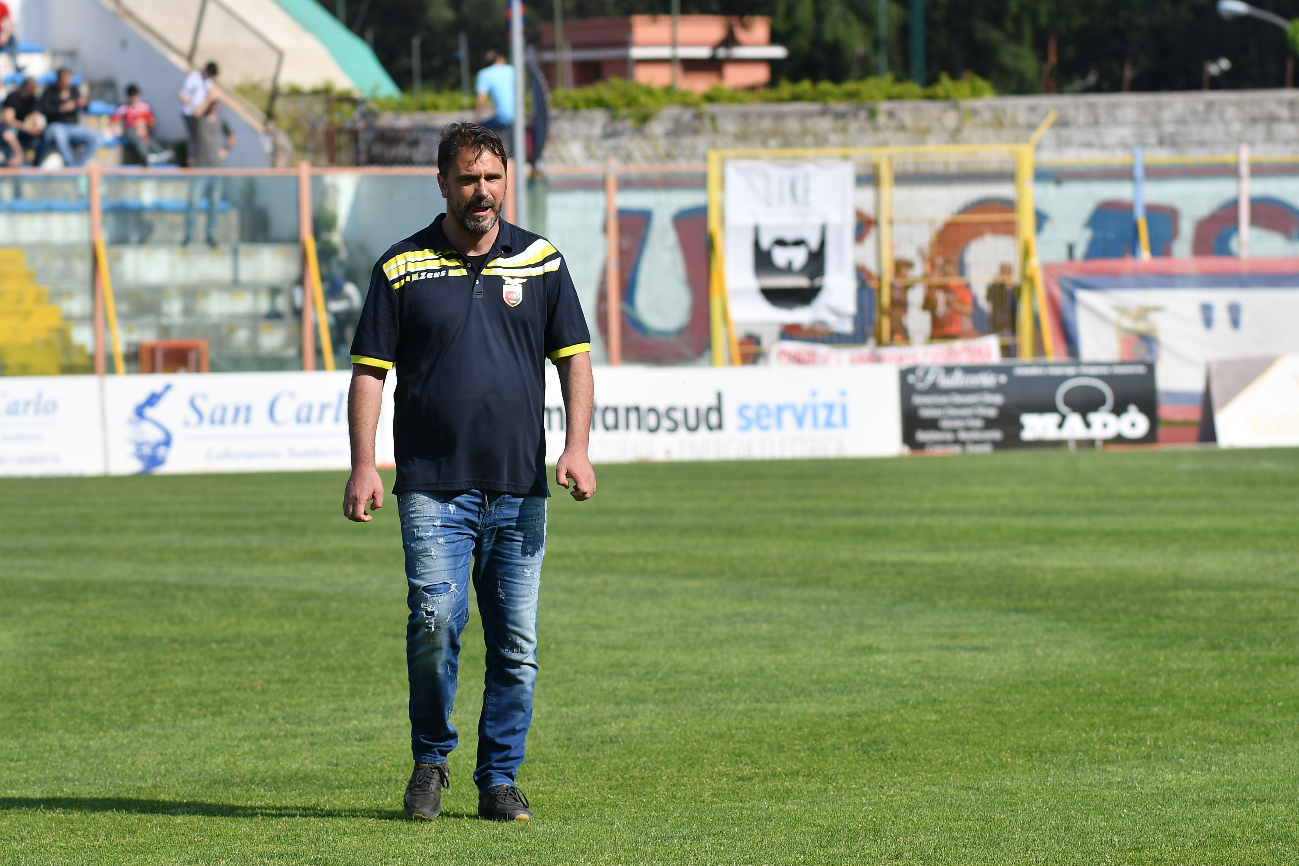 La felicità di mister D’Angelo: “Vincere così è stupendo, i nostri tifosi davvero straordinari”. De Vena: “Gioia infinita, il secondo gol non è un caso. Ecco a chi dedico la doppietta”