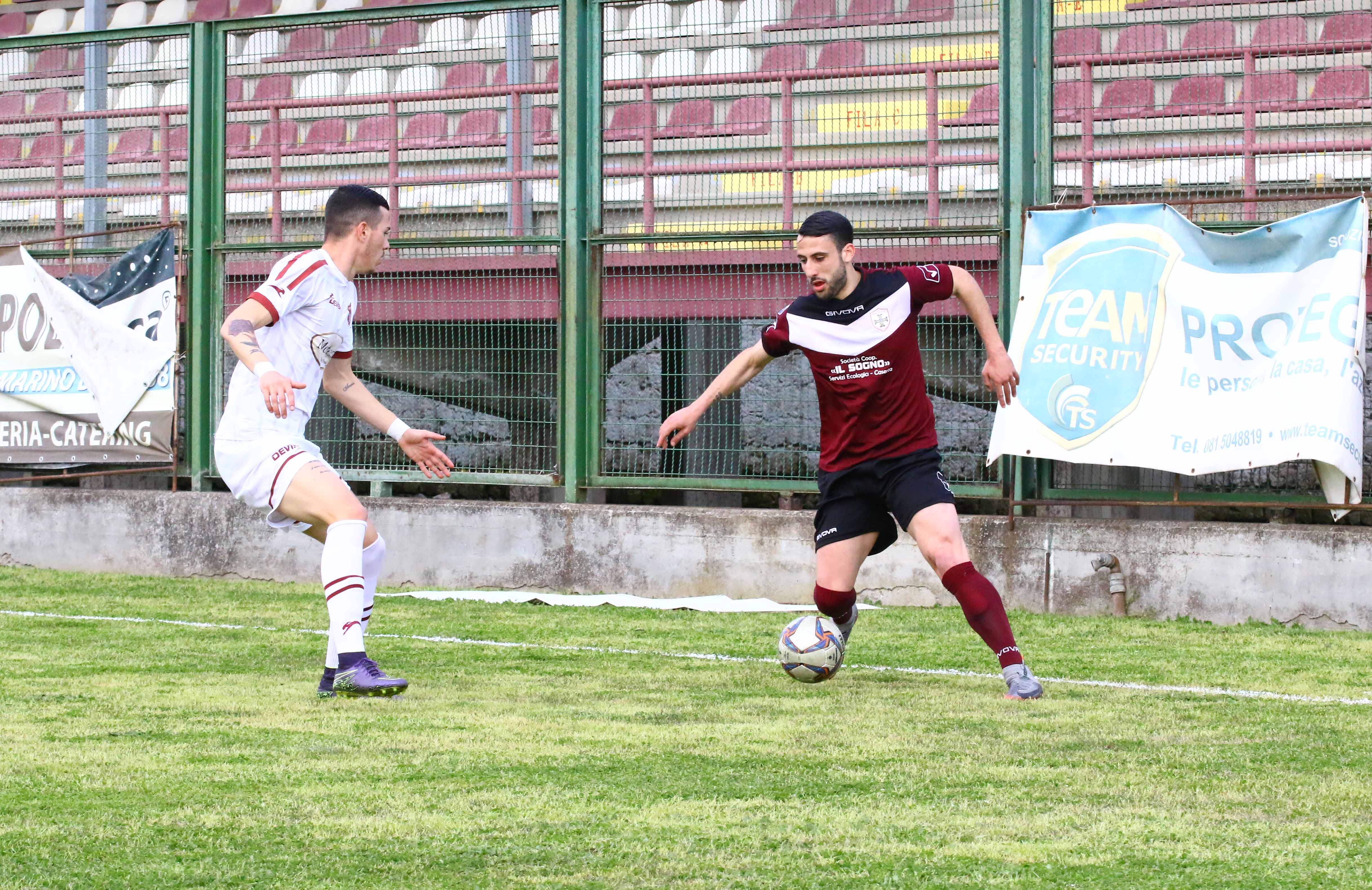 Aversa presa a pallonate dal Picerno. Squadra senz’anima e pesantemente contestata dai tifosi!