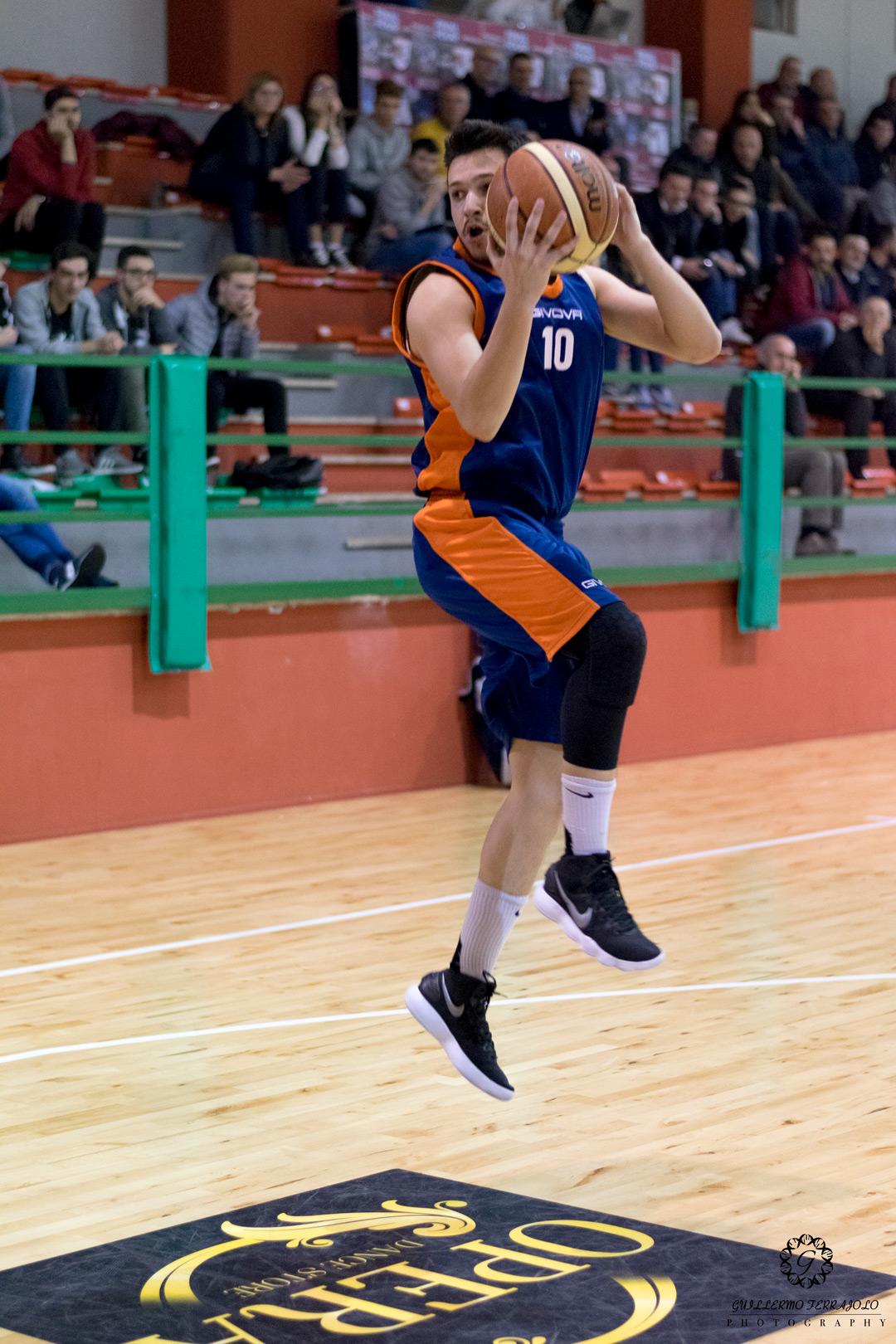 Contro il Monte di Procida San Nicola vuole blindare il primo posto, Marini: “Punto di partenza per la corsa alla serie B”