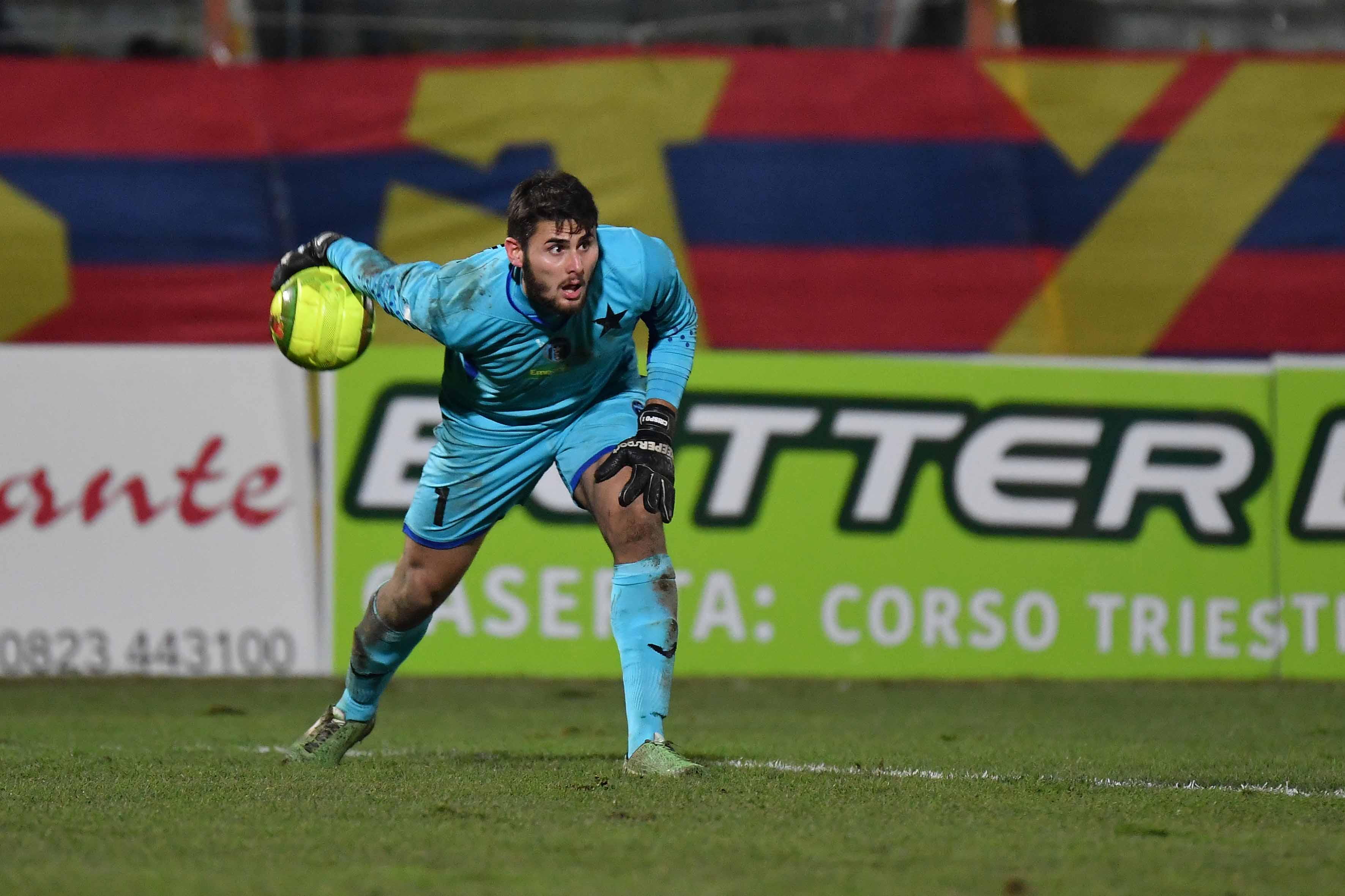 Forte non è più sicuro della riconferma e allora la Casertana prova a piazzare il colpo tra i pali