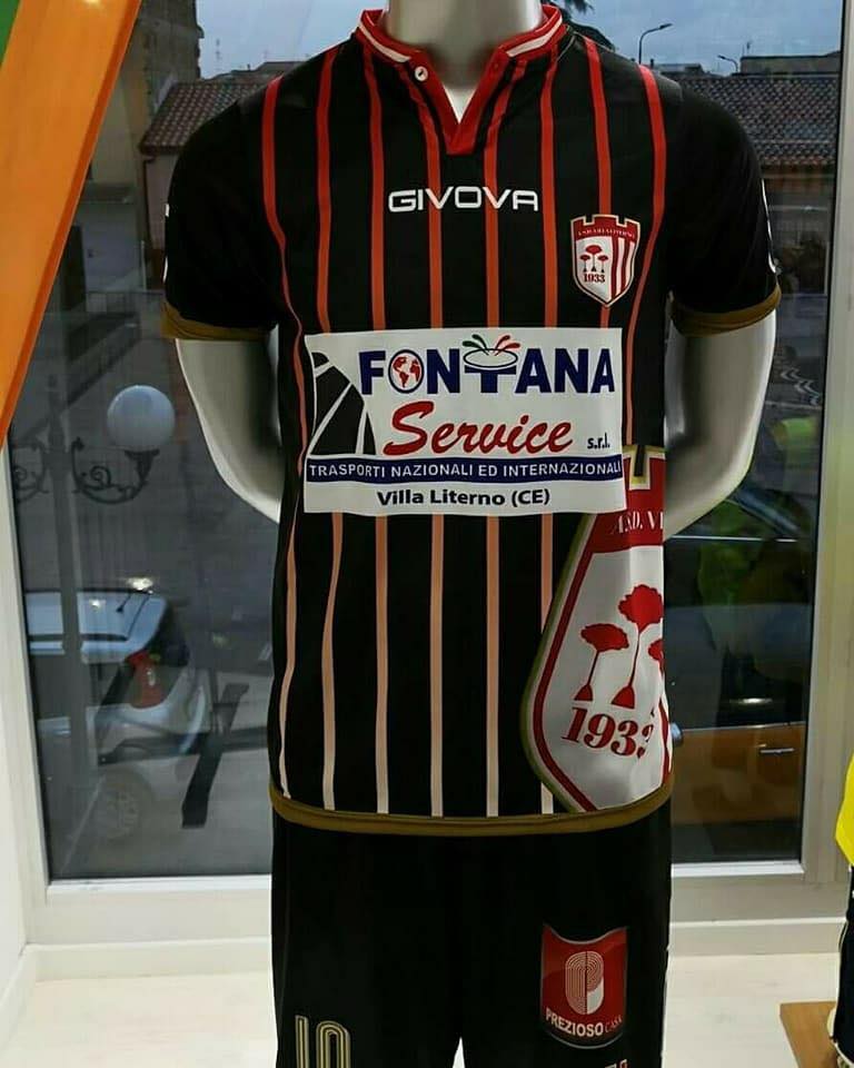 Il Villa Literno si rifà il look e presenta una maglia celebrativa per la sfida play-off alla Virtus Goti