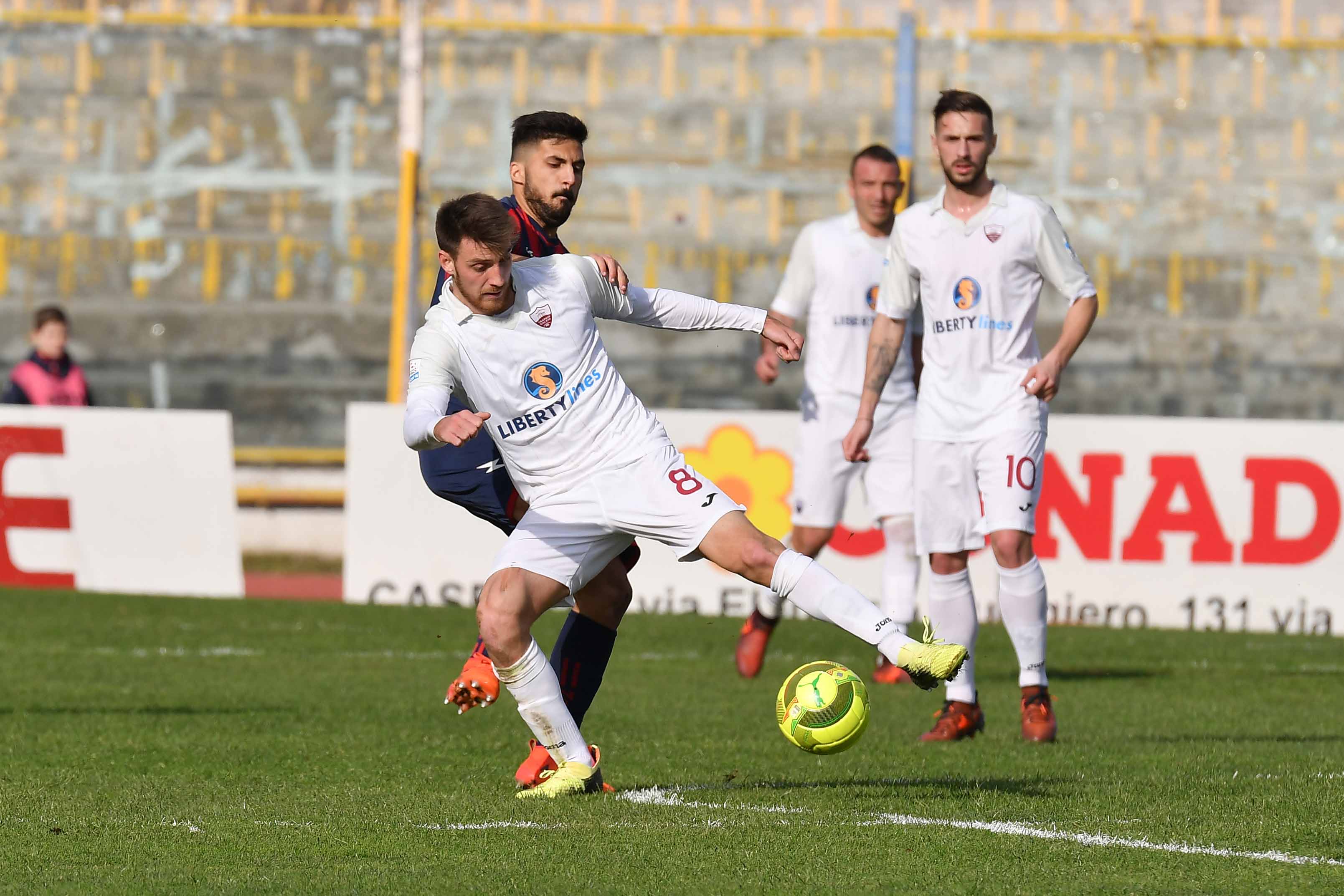 Casertana, piacciono due centrocampisti del Trapani e per l’attacco pronti ad allacciare contatti con lo Spezia