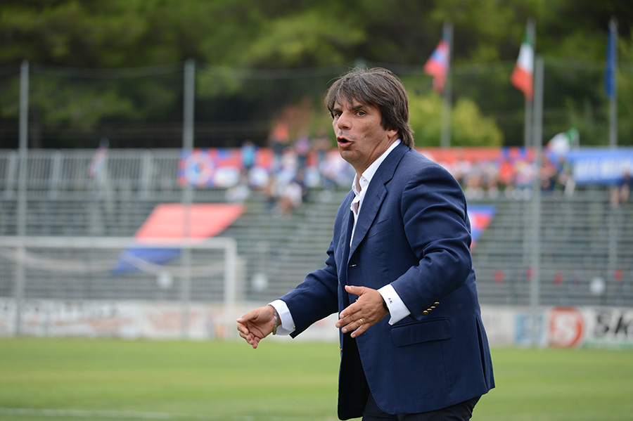 Casertana no a Capuano, il club ha già scelto il nuovo tecnico. Ore importanti anche per un bomber