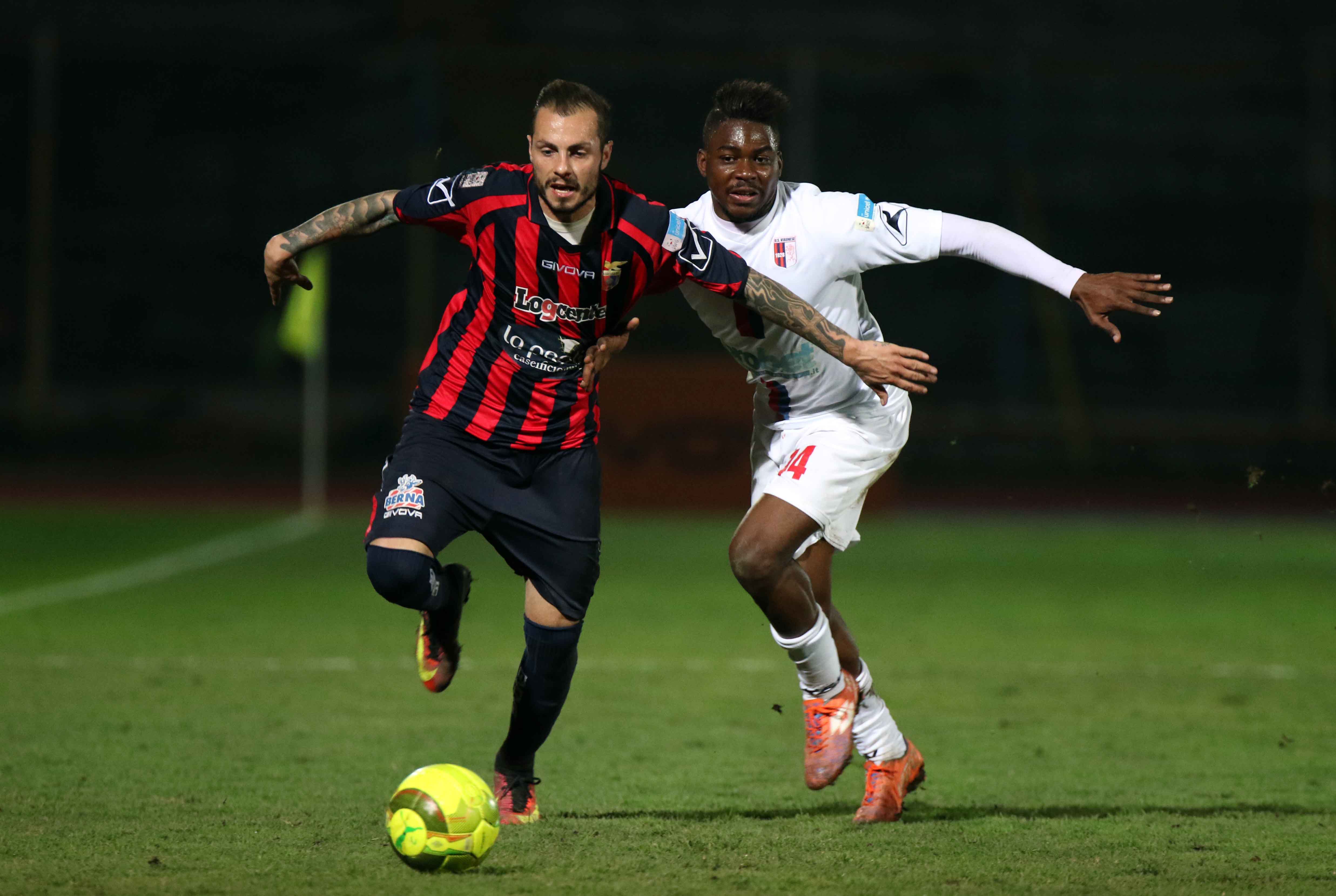 In tre su Finizio, il difensore sempre più lontano dalla Casertana. Incerto anche il futuro di un centrocampista