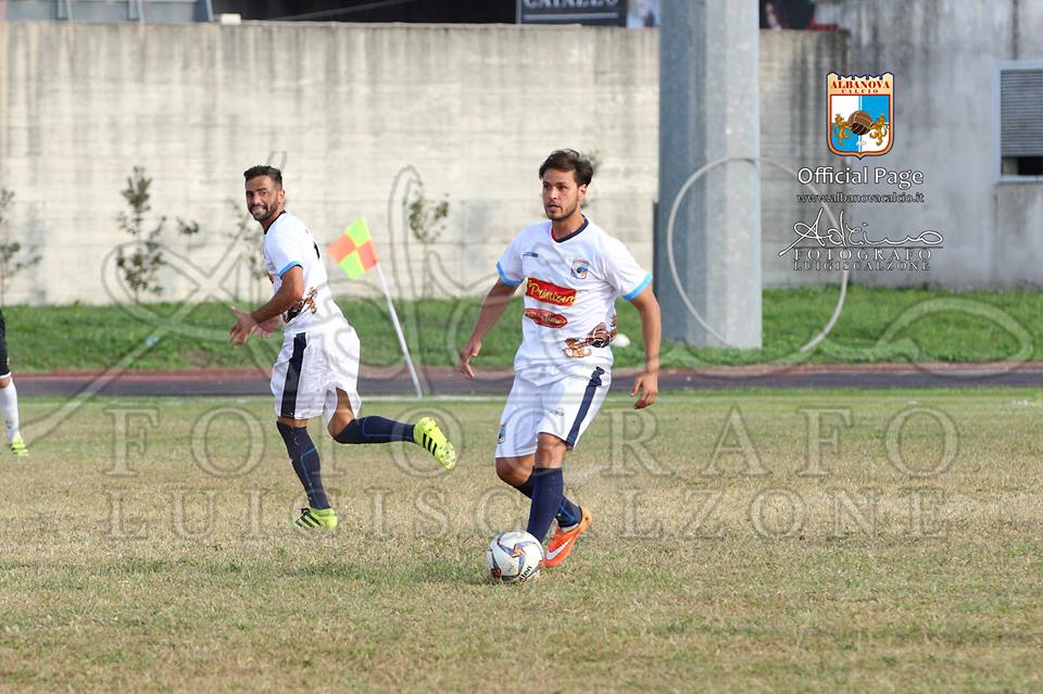 UFFICIALE SC. Un difensore lascia l’Albanova e firma col Casalnuovo. Si smembra il “blocco Casoria”