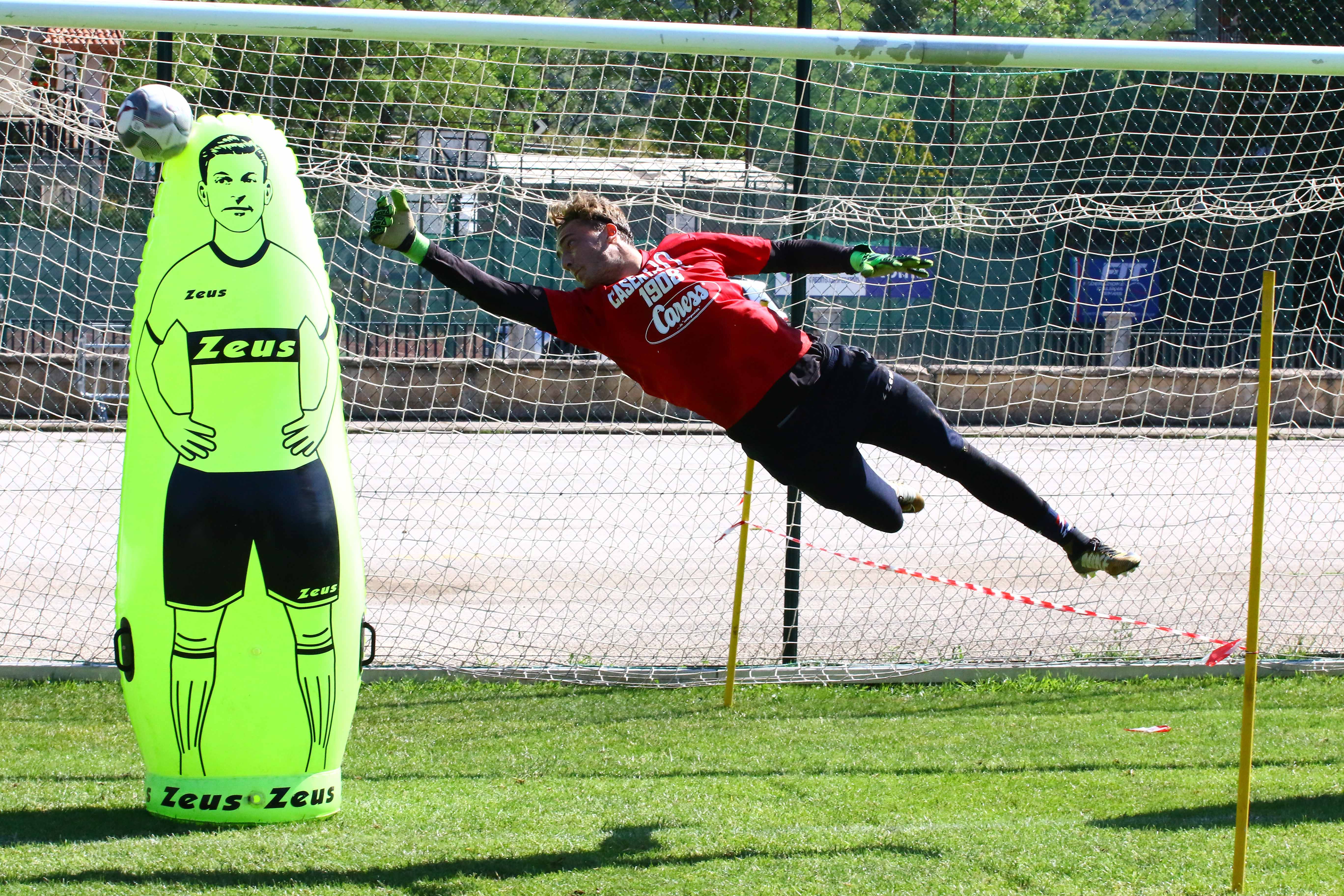 Casertana, Avella in prestito in serie D