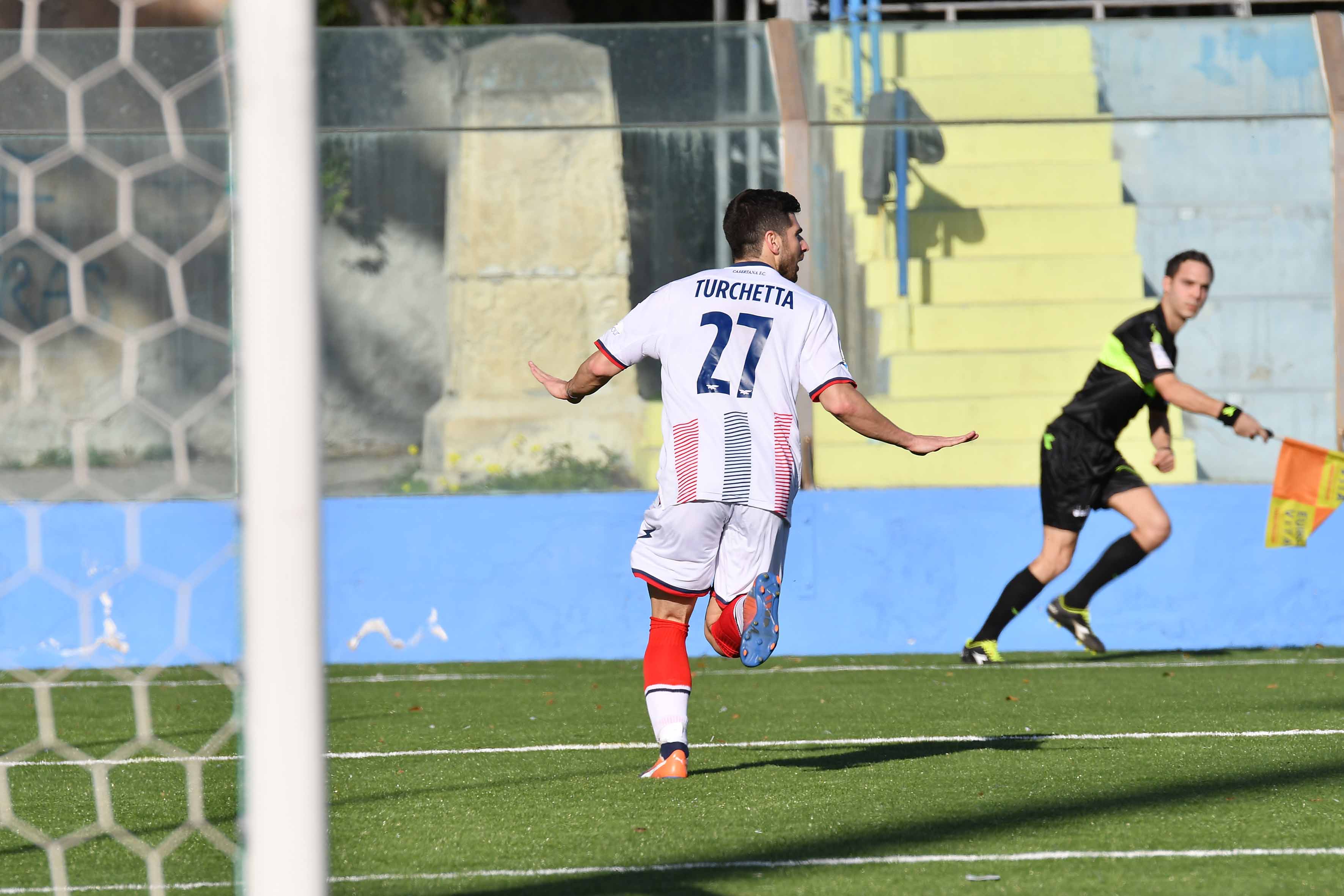 Casertana, i retroscena di un mercato che non è ancora decollato