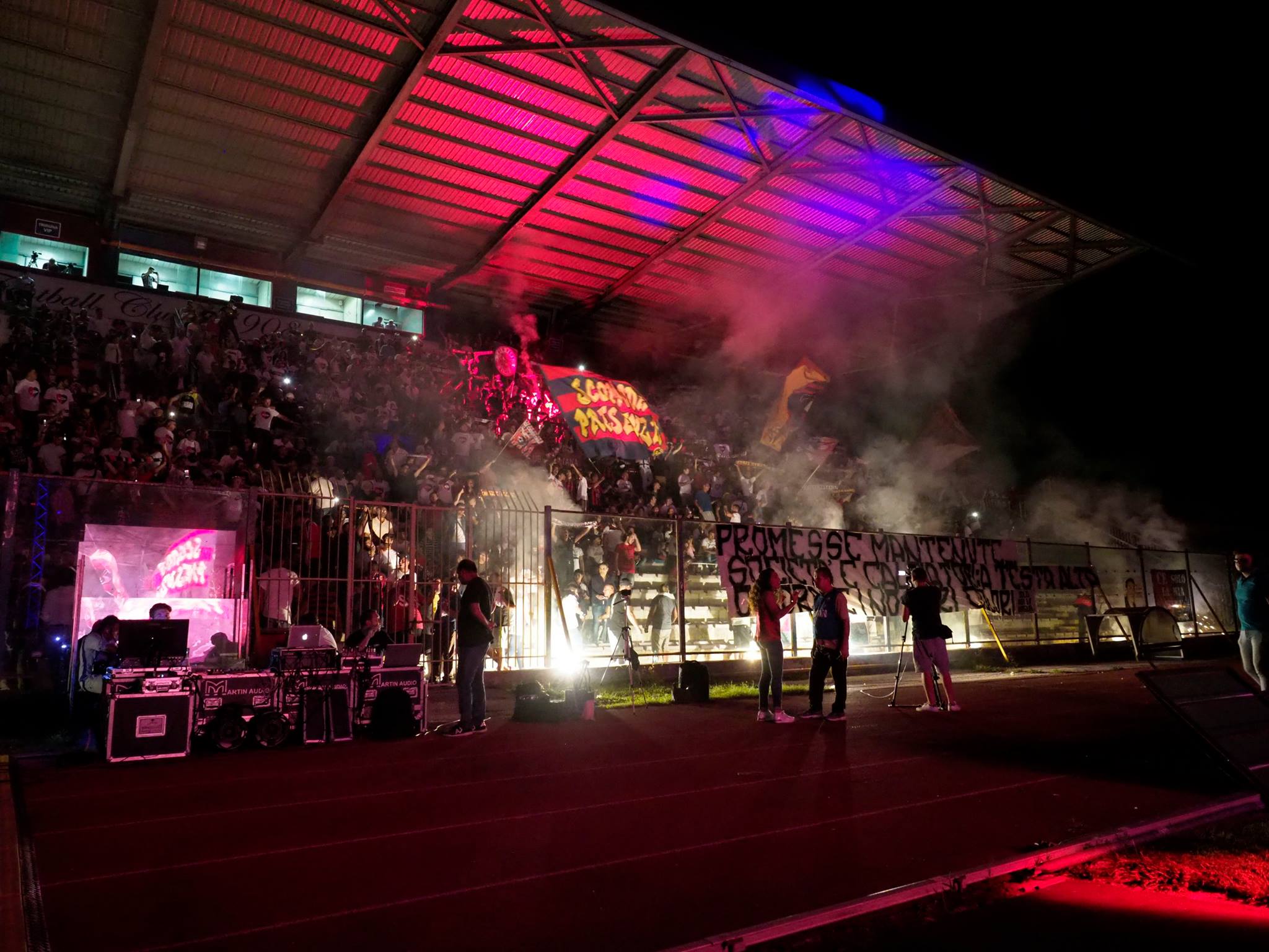 I tifosi della Casertana (Foto Giuseppe Scialla)