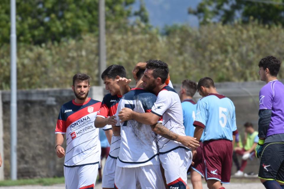 L'esultanza del Villa Literno