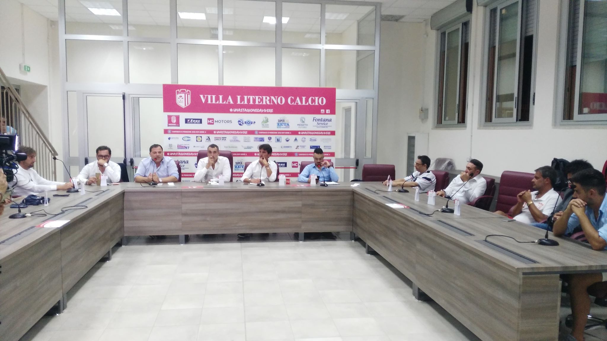 Serata di gala per il Villa Literno, grande entusiasmo per presentazione alla città