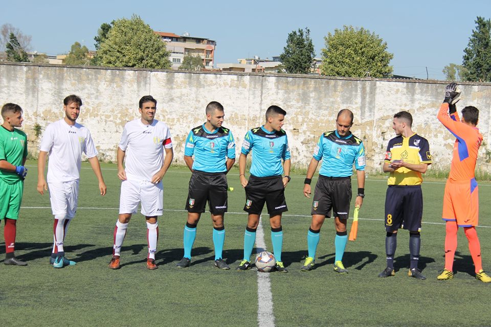 Teano e Casalnuovo in campo (foto: Forino)
