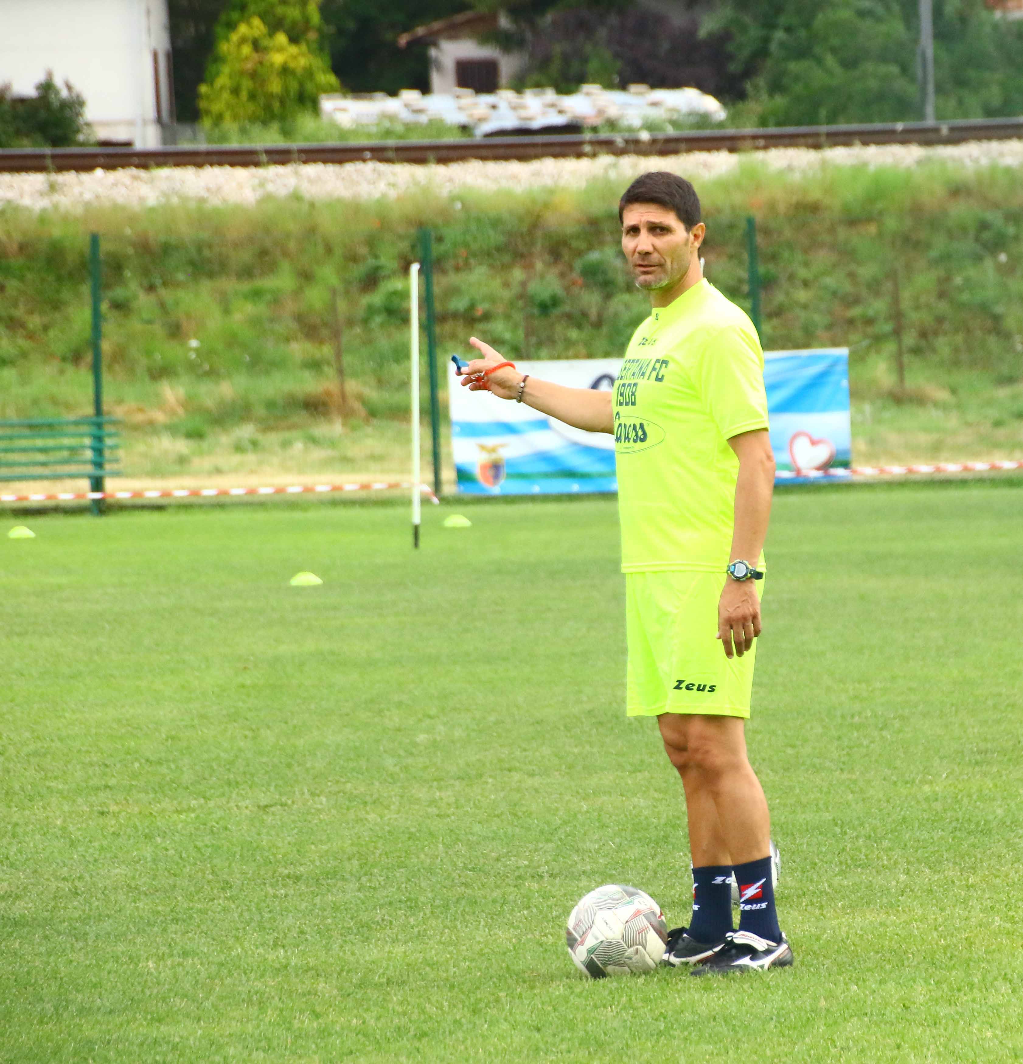 Quel legame forte tra Fontana e la Juve Stabia interrotto sul più bello. Il tecnico a Castellammare in cerca di rivincite