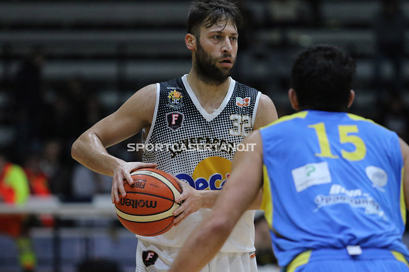Show della Decò Caserta contro Pozzuoli, la fotogallery dell’incontro