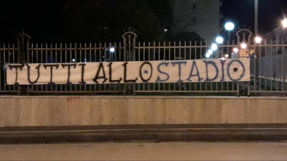 Santa Maria Capua Vetere in fermento per Gladiator-Giugliano. Manifesti e striscioni in città per il big match