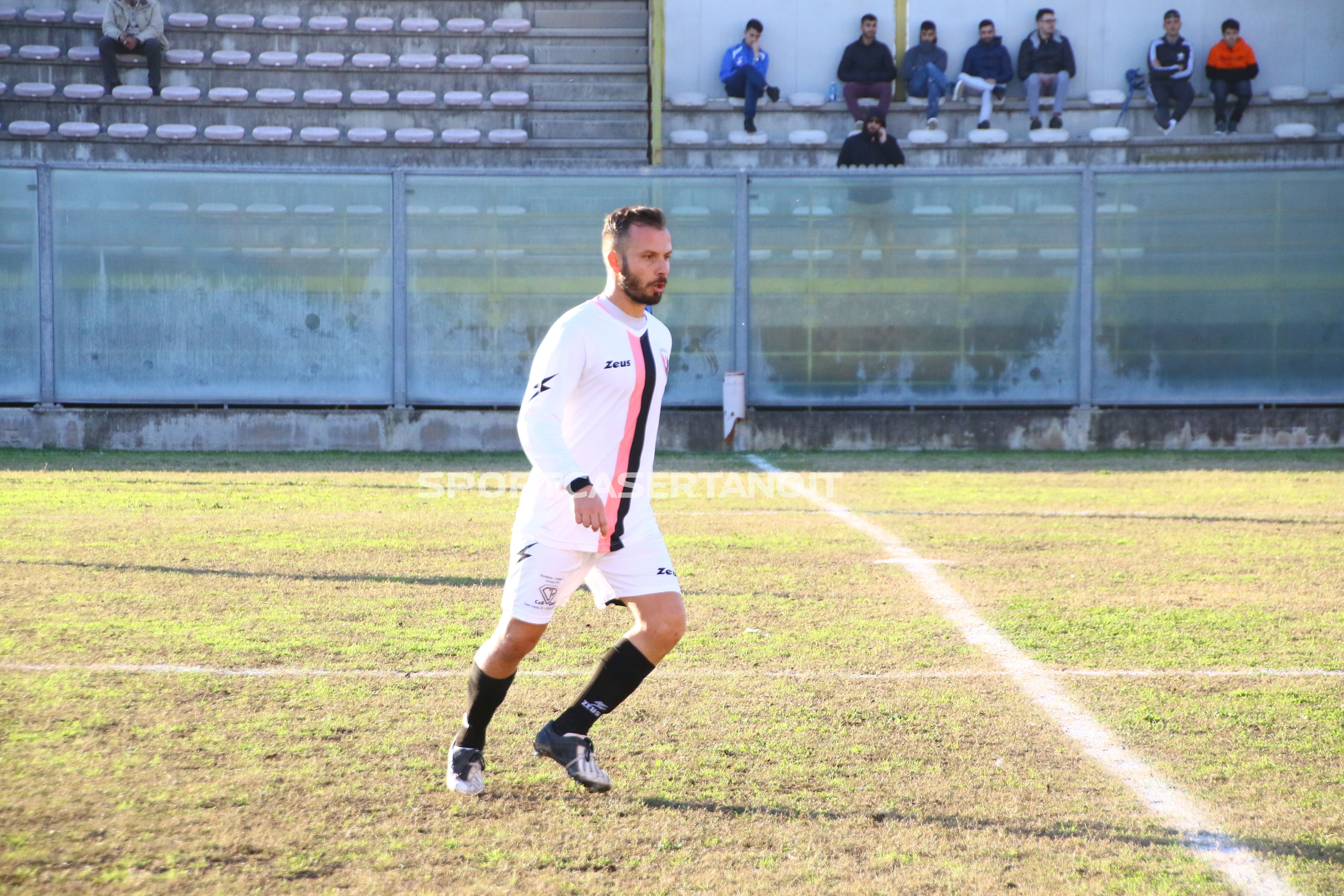 FULMINE A CIEL SERENO. Si dividono le strade tra l’ex Casertana Corsale e il Vitulazio