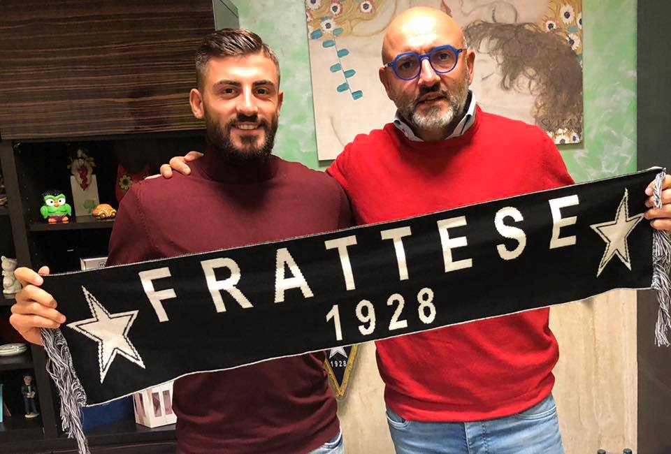 ORA E’ UFFICIALE! “Mister 40 goal” alla Frattese: il bomber dei record saluta l’Albanova