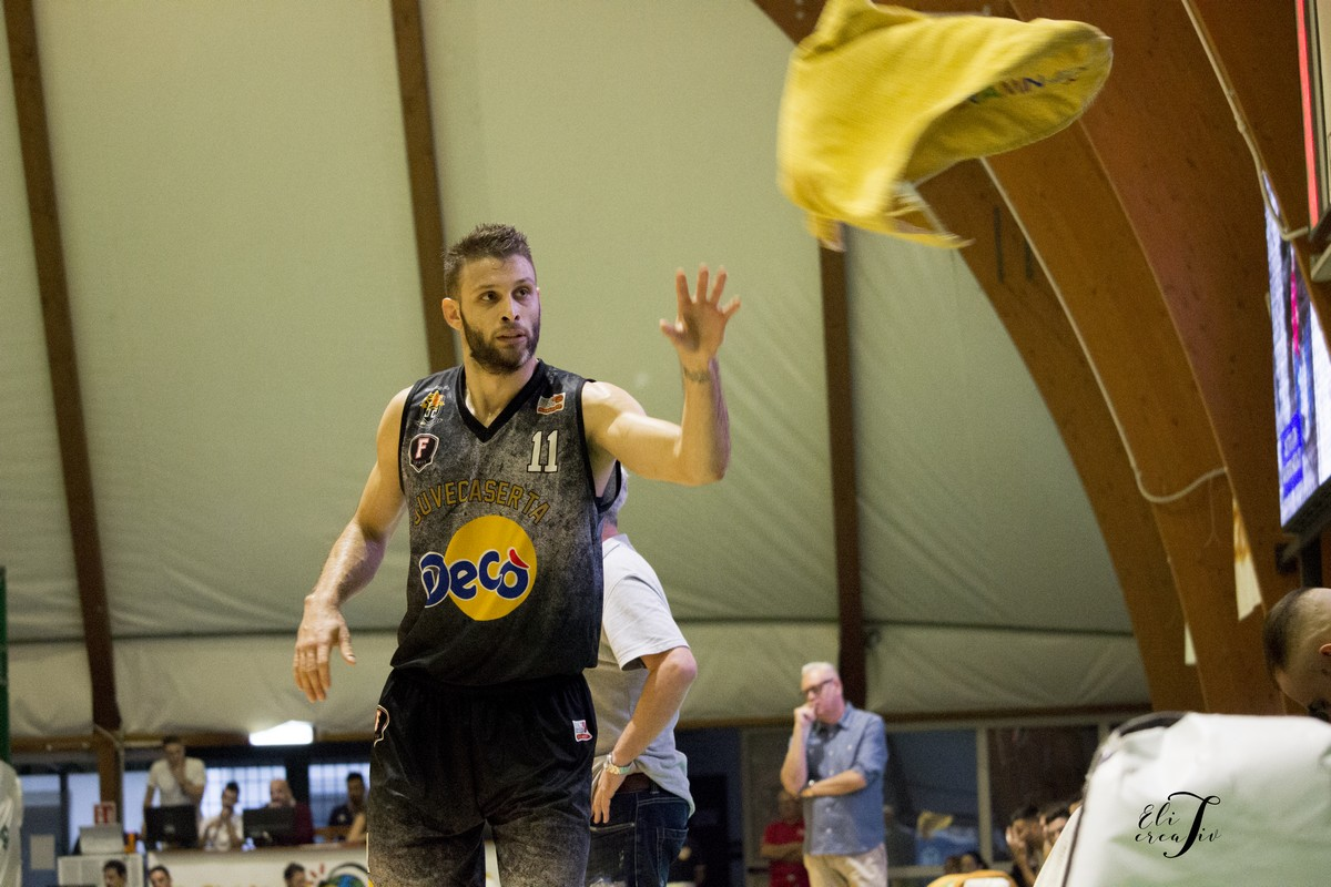 Difesa, centro, ‘arco’ e panca… per farla franca!