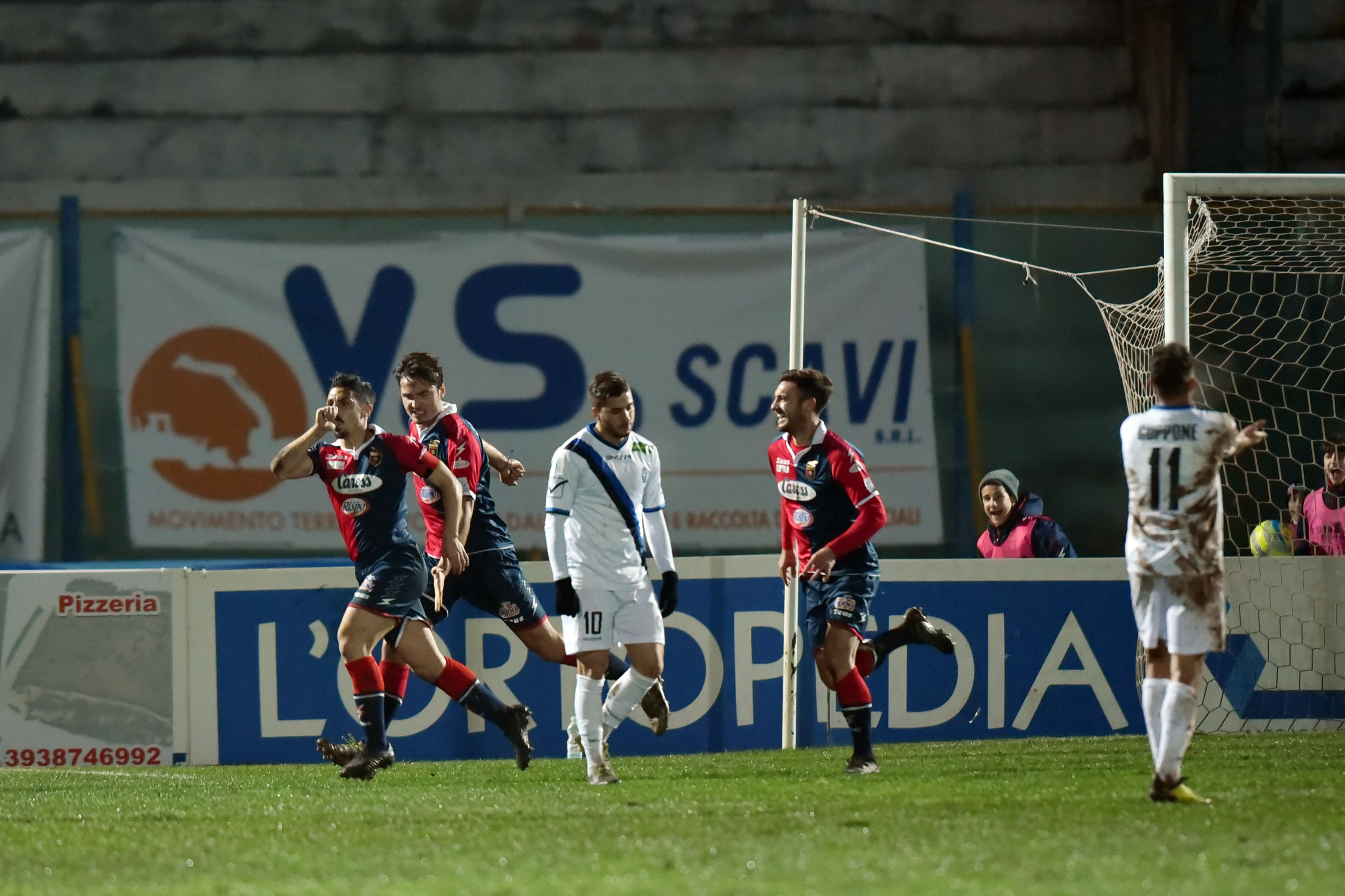 CHE CASERTANA! –  Travolto il Bisceglie, i falchetti iniziano a volare
