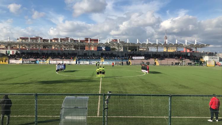 PRESUNTA AGGRESSIONE ALLO “IANNIELLO”. Sospesa Frattese – Mondragone