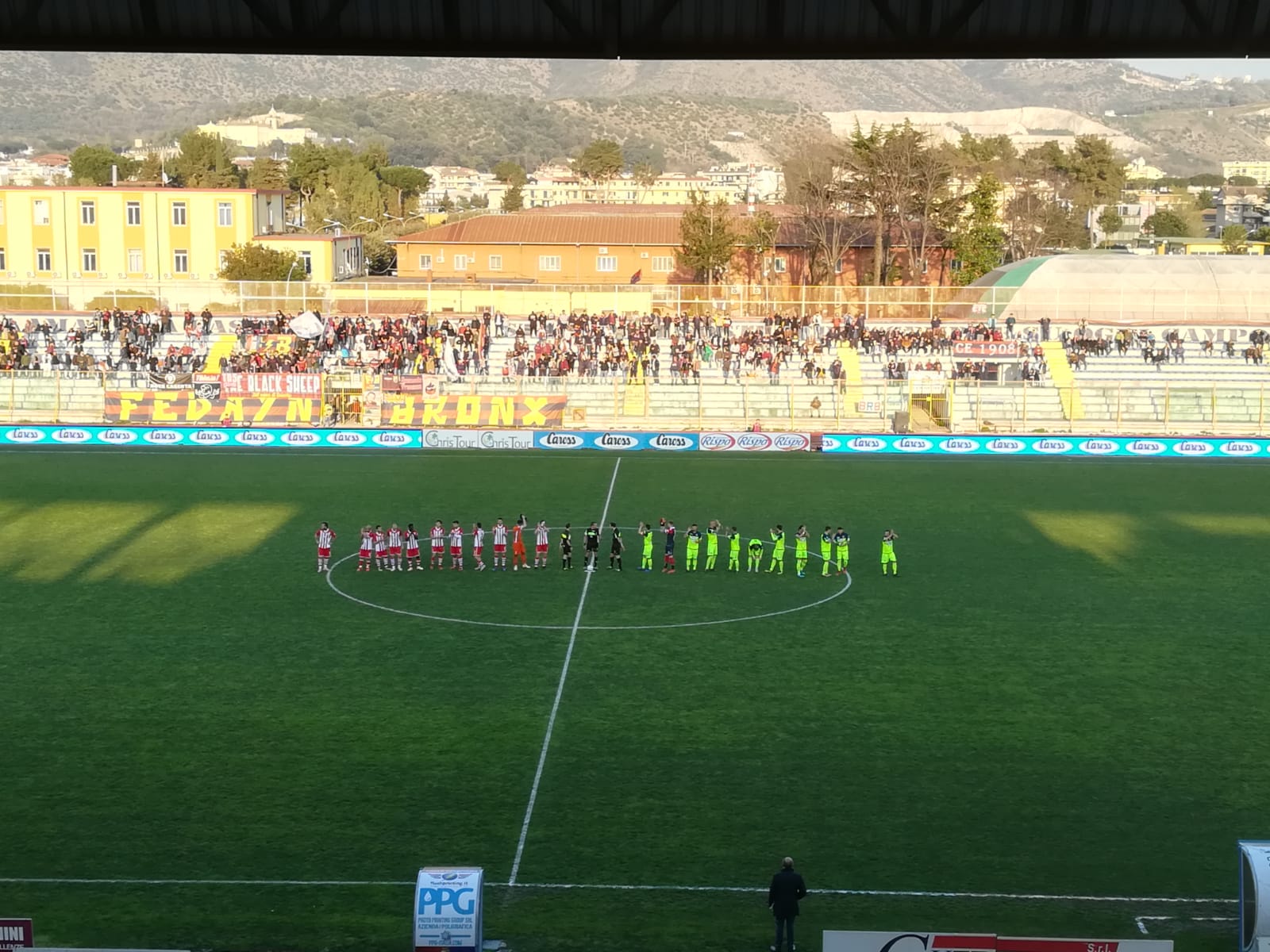 CASERTANA-RENDE SENZA FOTOGRAFI. La singolare protesta degli operatori casertani