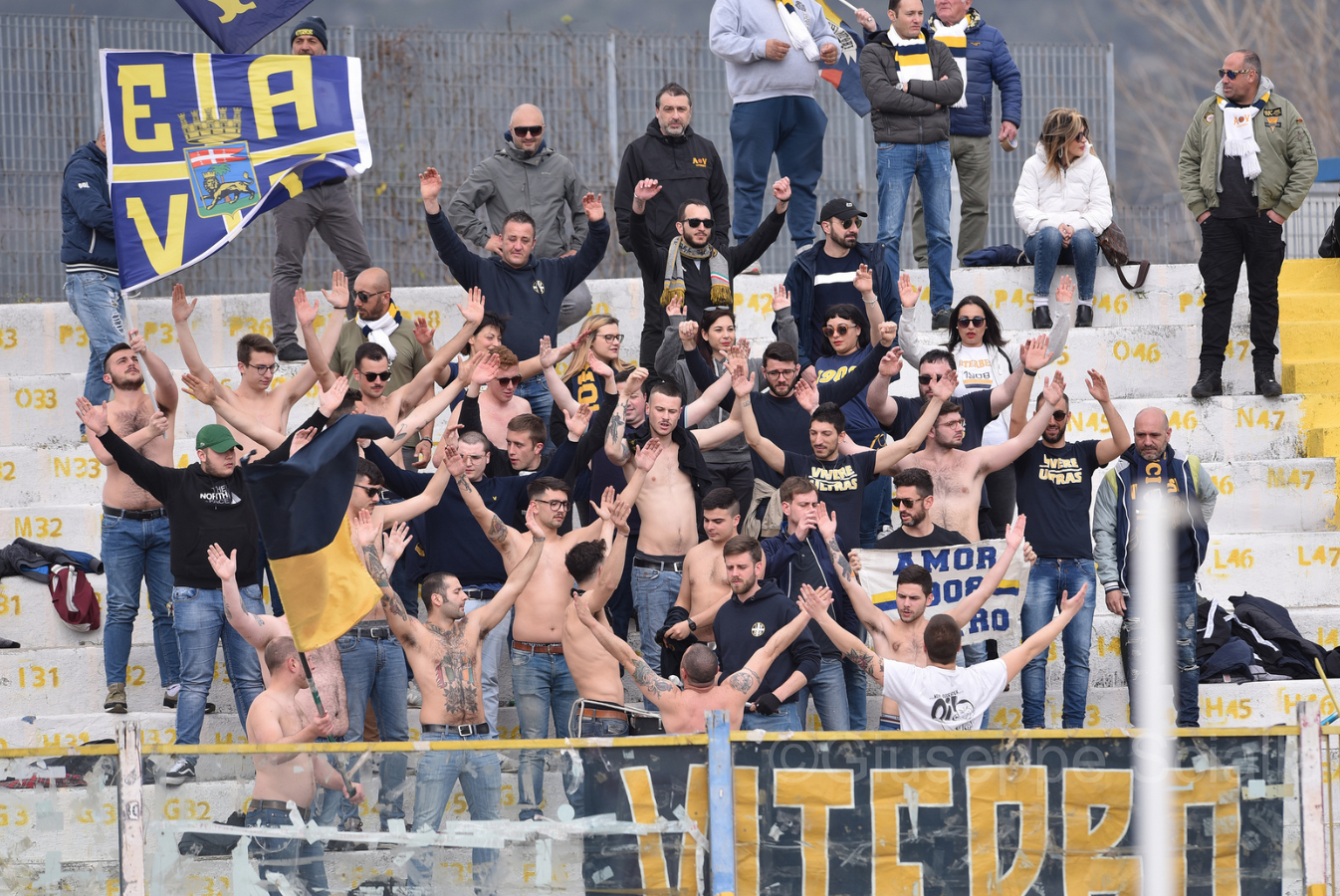 I tifosi della Viterbese (Foto Giuseppe Scialla)
