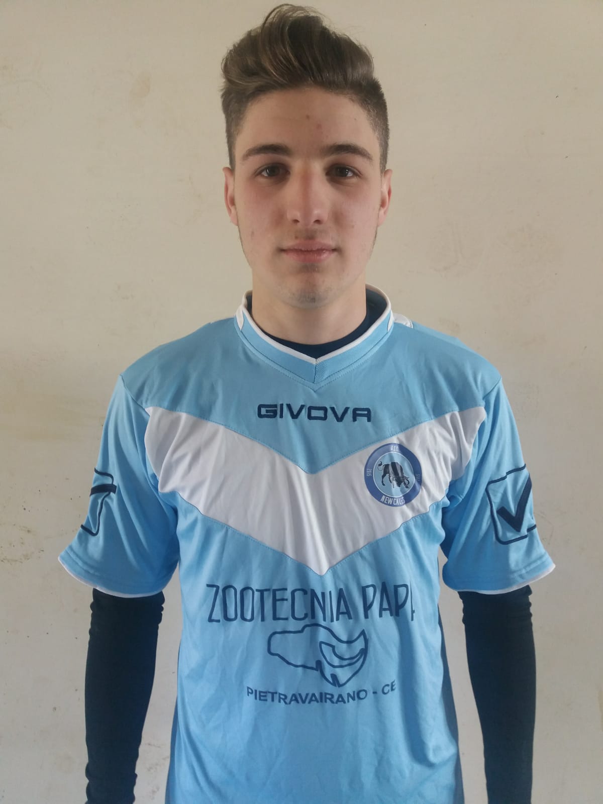 E’ un New Cales travolgente, asfaltato il Club Amici di Luzzano. Massaro e Luiso mattatori