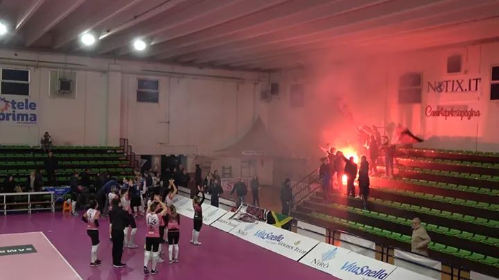 Nasce altra tifoseria on line con capo ultras Mangiafuoco Casertano.  La tifoseria Manicomino Accanito prende le distanze