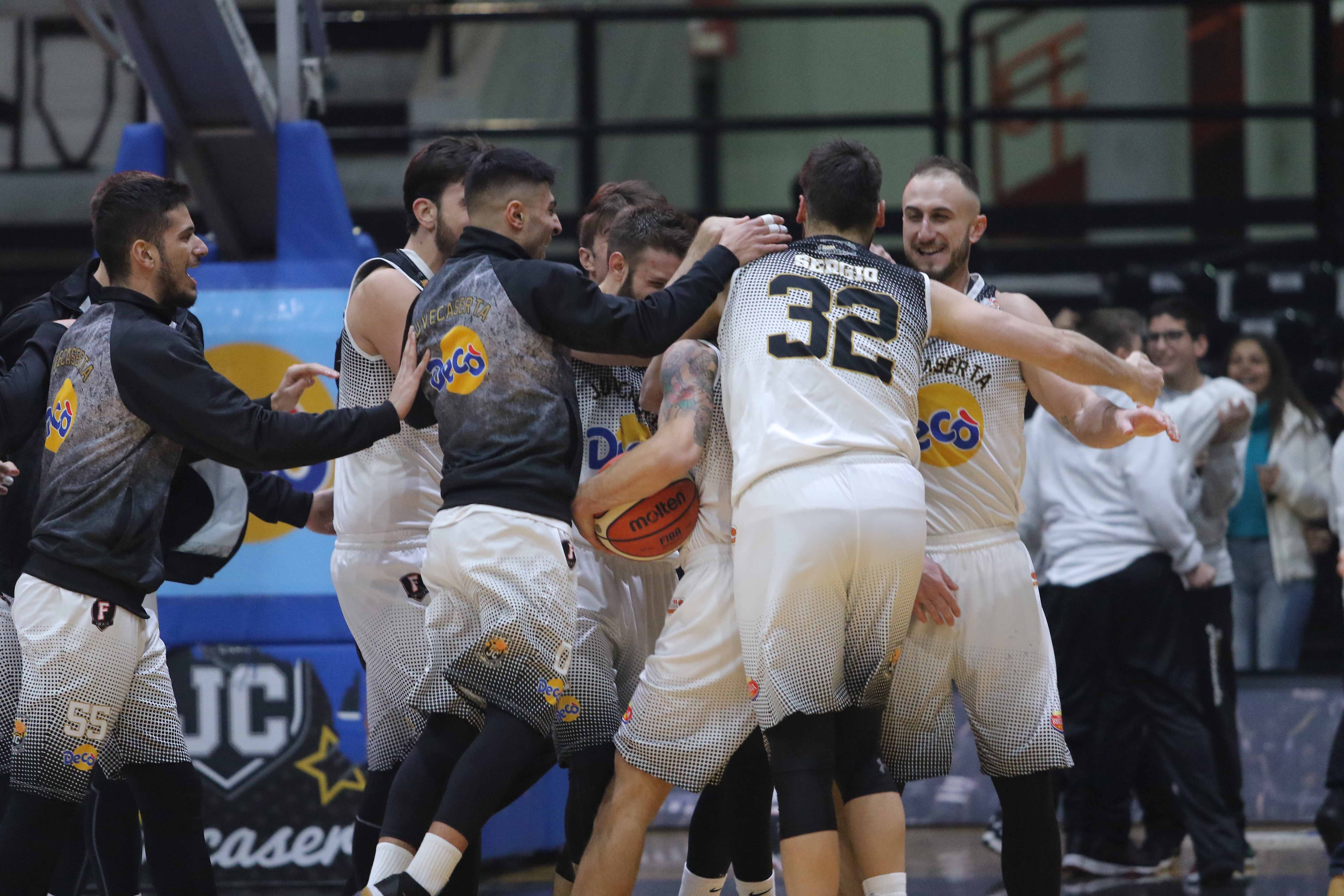 La Decò Caserta soffre ma porta a casa gara uno contro Nardò