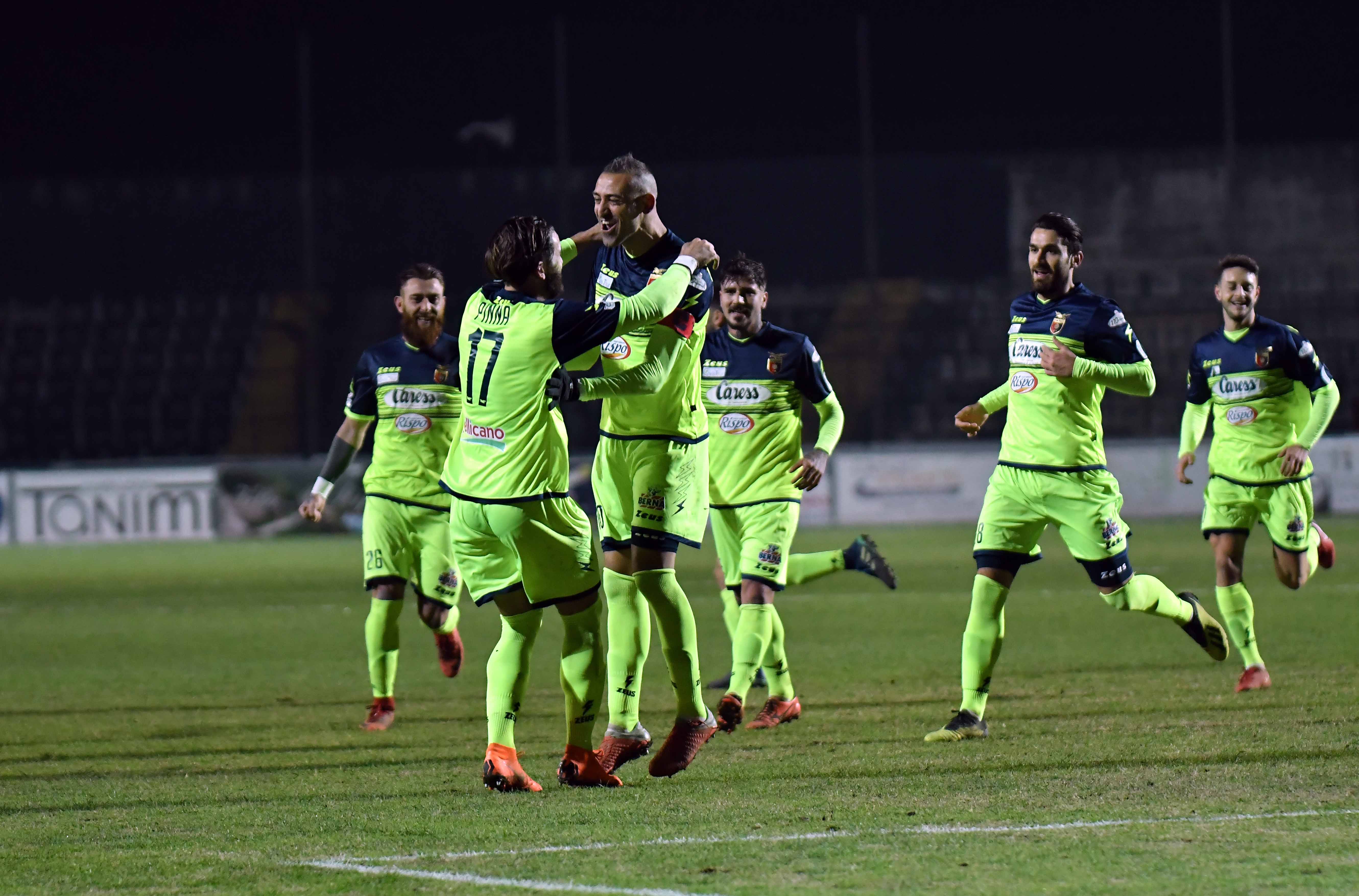 Ecco perchè Reggina-Casertana può essere decisiva. Rossoblù matematicamente ai playoff se…