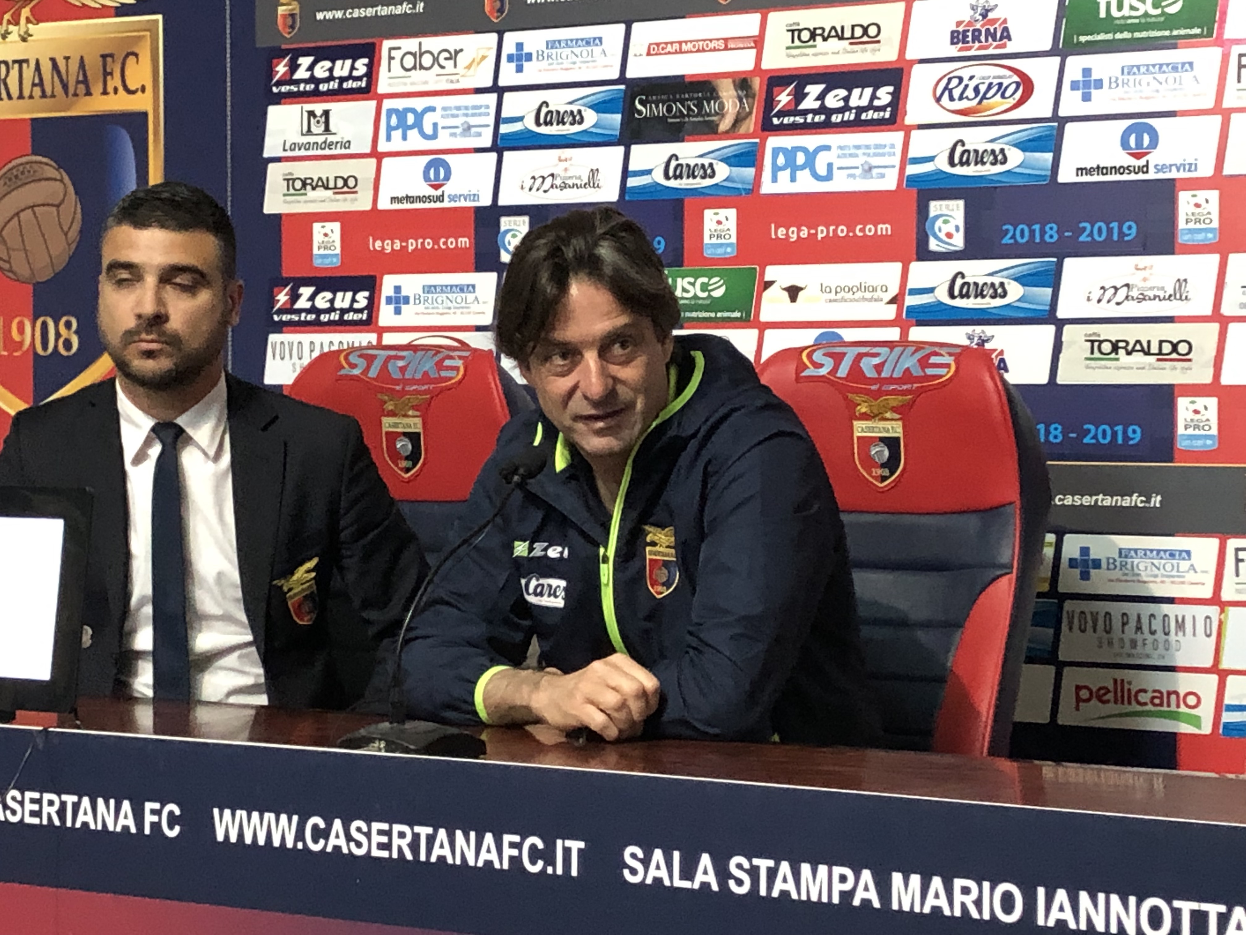 Qualificazione playoff rinviata per la Casertana, Coraggio: “Stiamo lavorando per risolvere i problemi”. Pascali: “Se non andiamo ai playoff dobbiamo vergognarci”