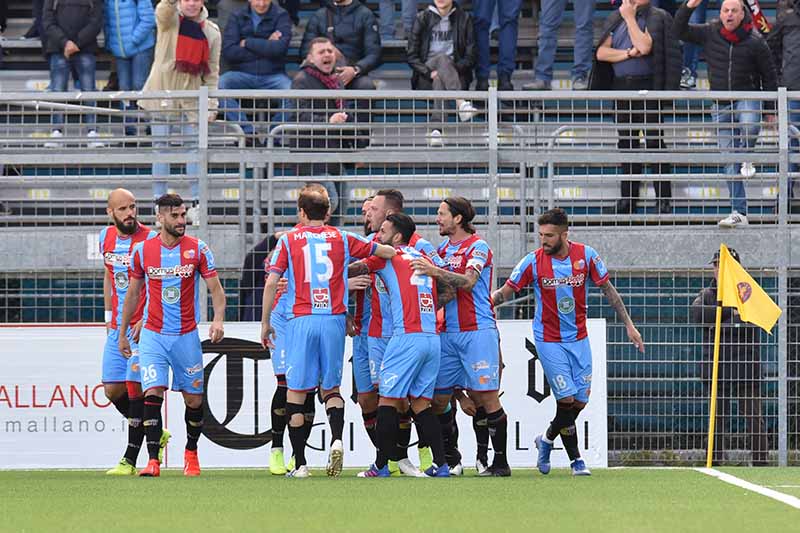 ANCORA SORPRESE NEL GIRONE C – Catanzaro a casa, Catania avanti col brivido. Ecco tutte le qualificate alle semifinali