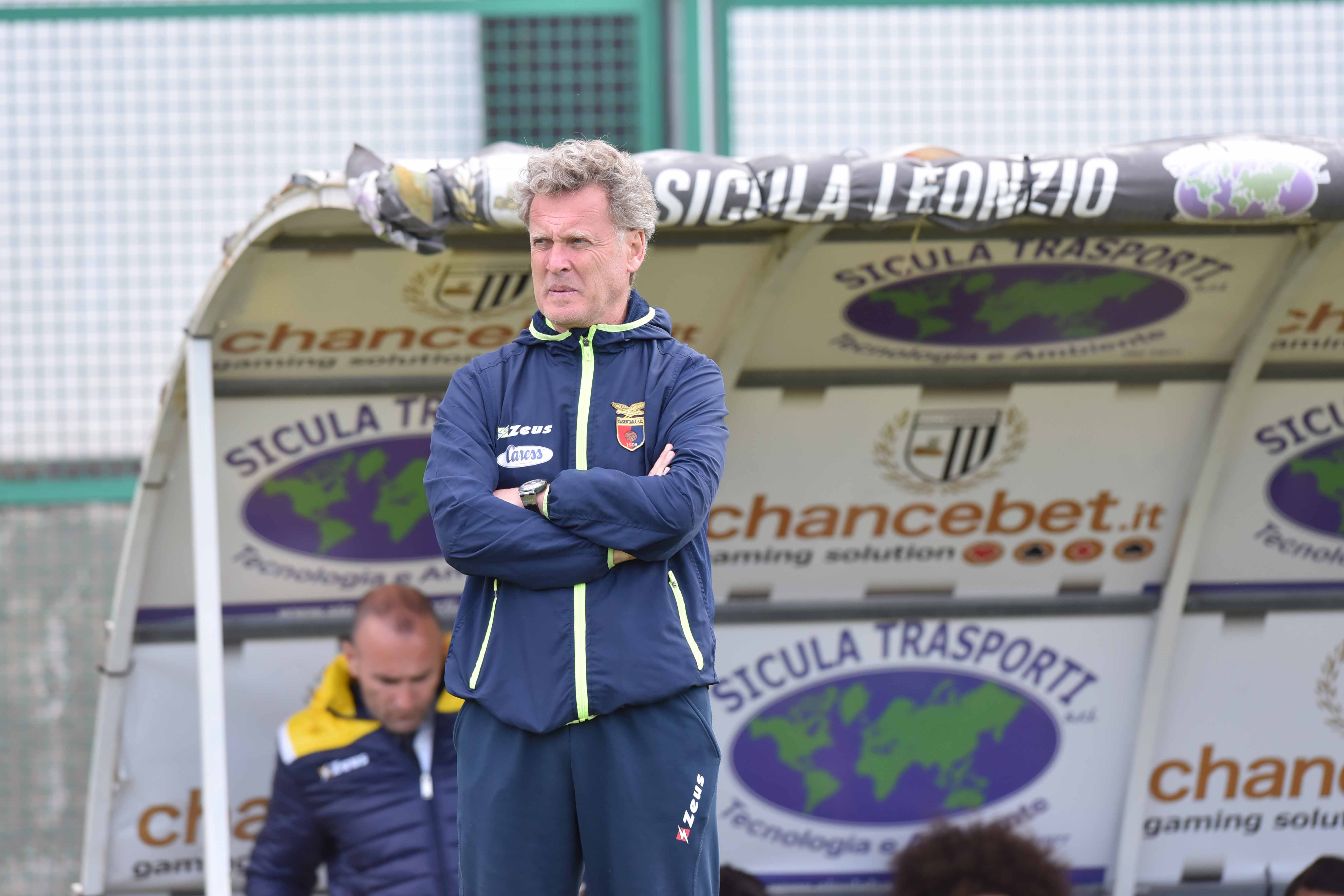 Inizia la lunga rincorsa, Casertana costretta sempre a vincere. Pochesci: “Servirà sudore e sangue per battere il Francavilla”