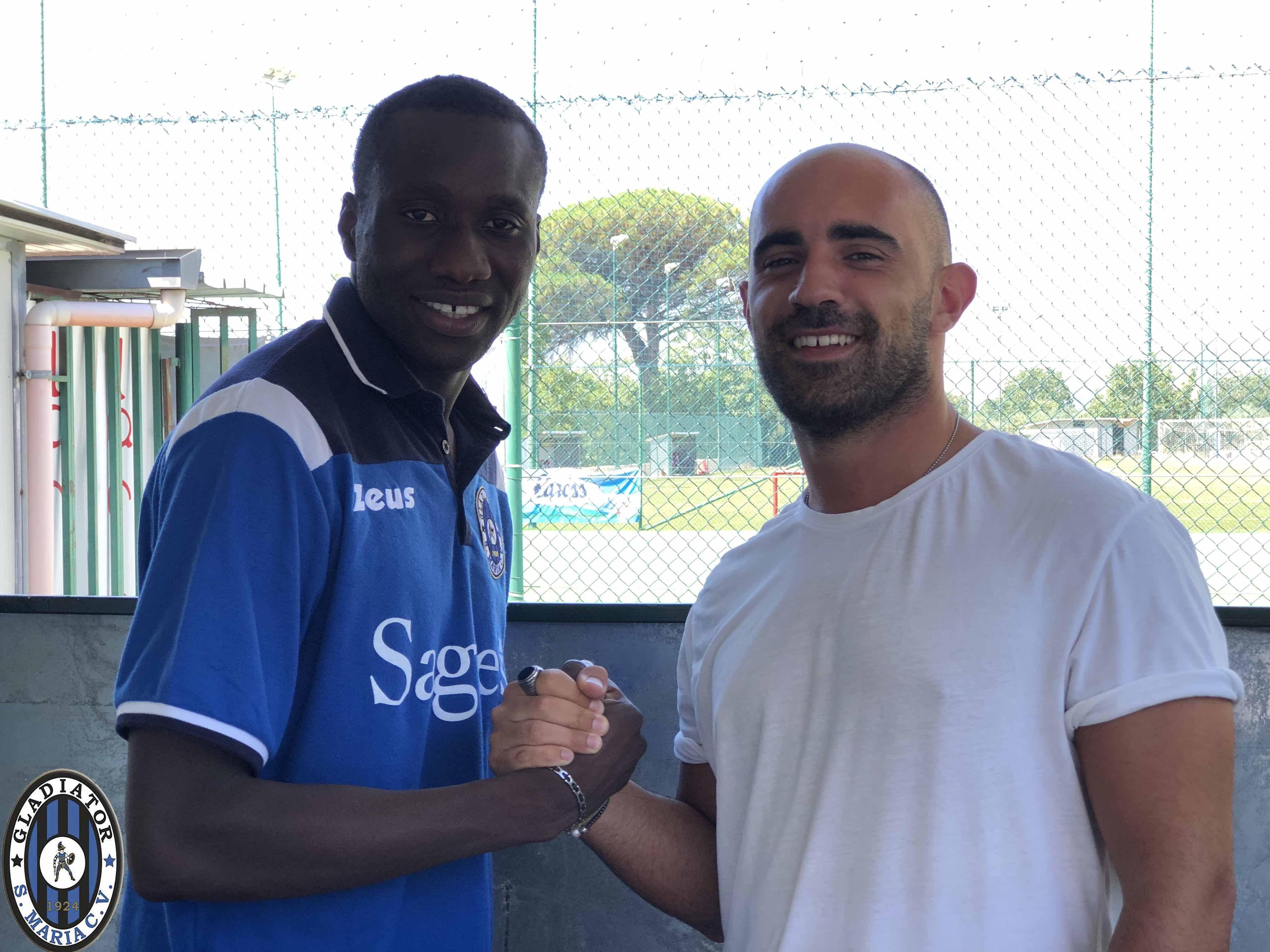 Il presidente Mattia Aveta con il neo acquisto Sall