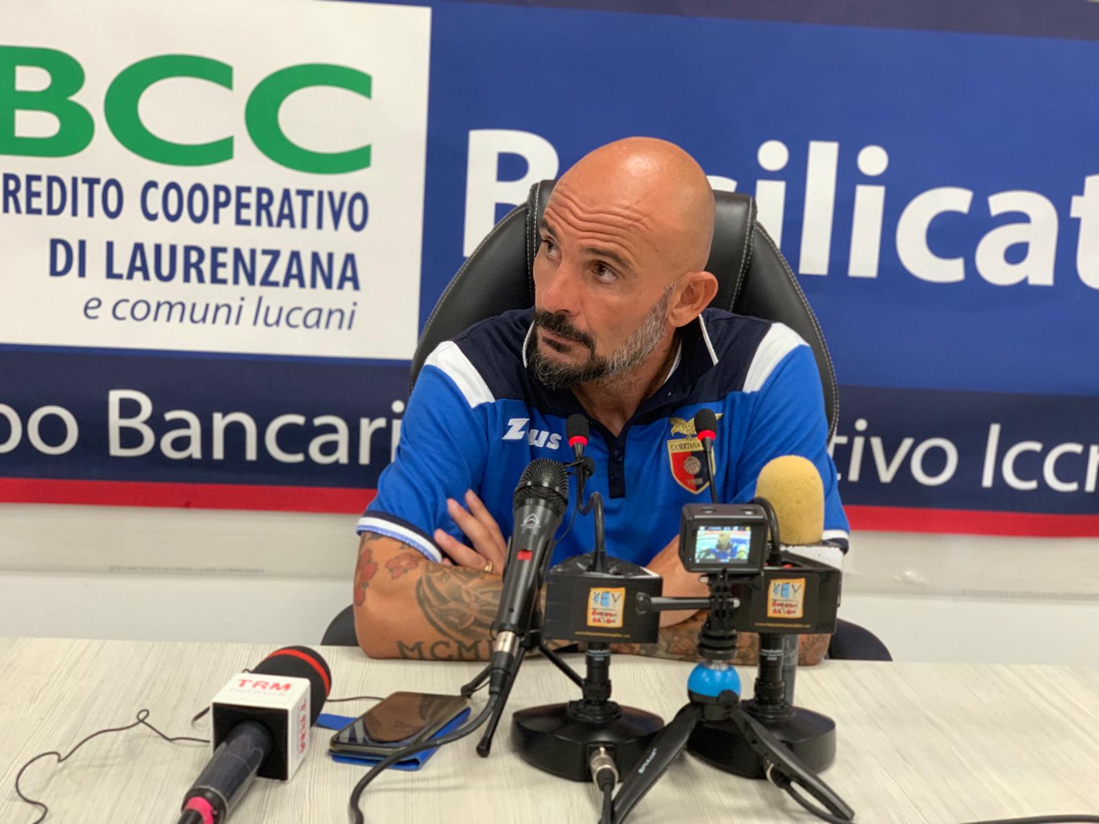 Per la Casertana è un esordio amaro, mister Ginestra: “Contento per la prova, sono fiducioso”. Rainone: “Meritavamo il pari, bravi i nostri giovani”