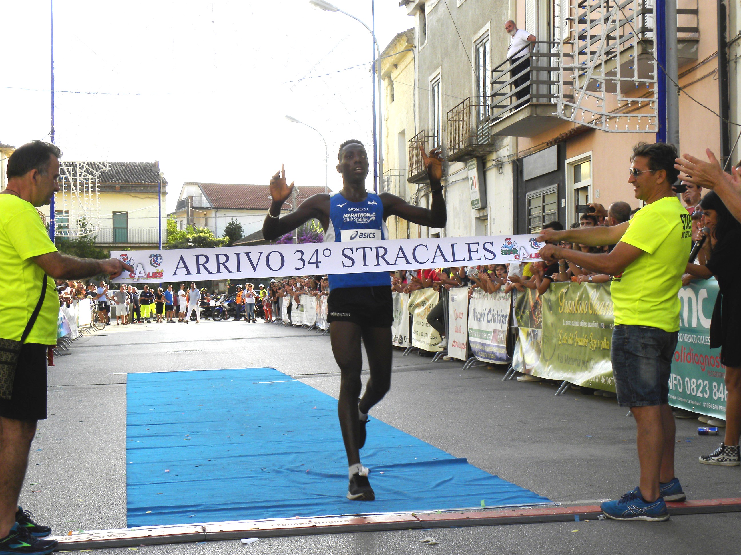 XXXIV StraCales: festeggiano Sare e Picardi.  Festosa per ogni età la Family Run