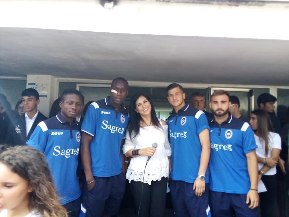 IL GLADIATOR TRA I BANCHI DI SCUOLA. Stamattina una delegazione neroazzurra al “Da Vinci” per il primo giorno di scuola