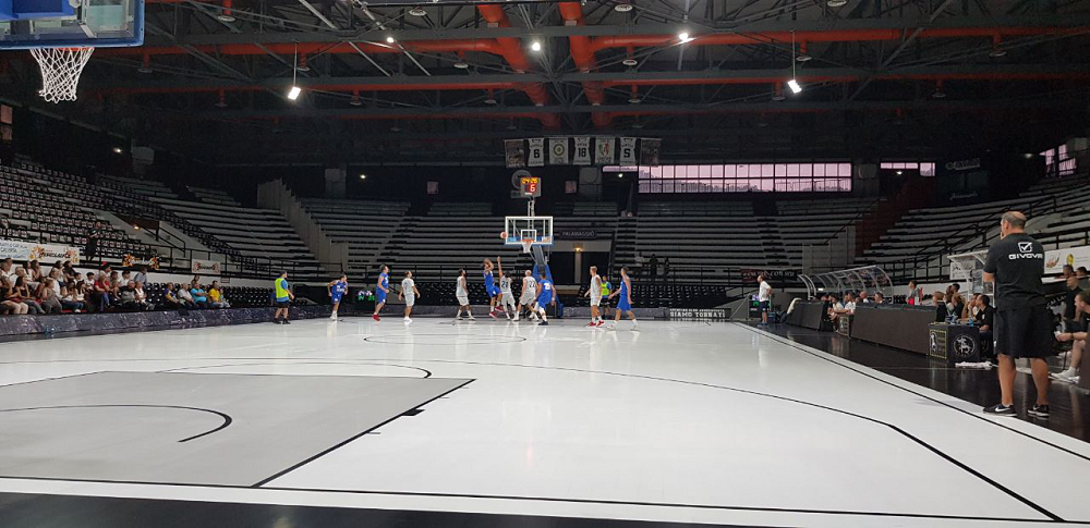 Il nuovo parquet del Palamaggiò (Foto Salvatore Cavallo)